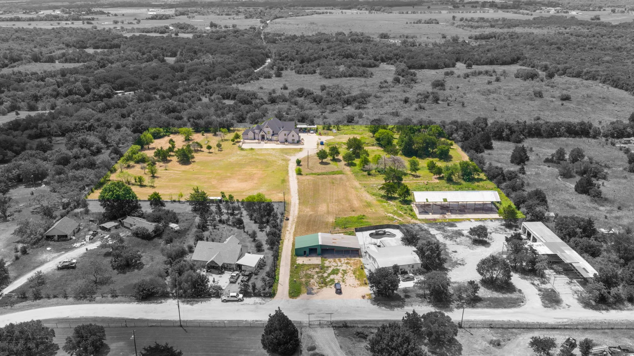 Single Family Residence For Sale in Navarro County , 6471 NE County ROAD 1040, Rice, Texas 75155, 9 Bedrooms, 8 Bathrooms, 4 Garage spaces, 7,439 Sqft, built in 2024, Price $2,000,000, mls#21324410, Real Estate Agent in Rice, Homes For Sale in Navarro county, Homes For Sale in Rice, Realtor in Rice Texas, Real Estate Brokerage Independent Realty Texas, Luminita Cordes Realtor