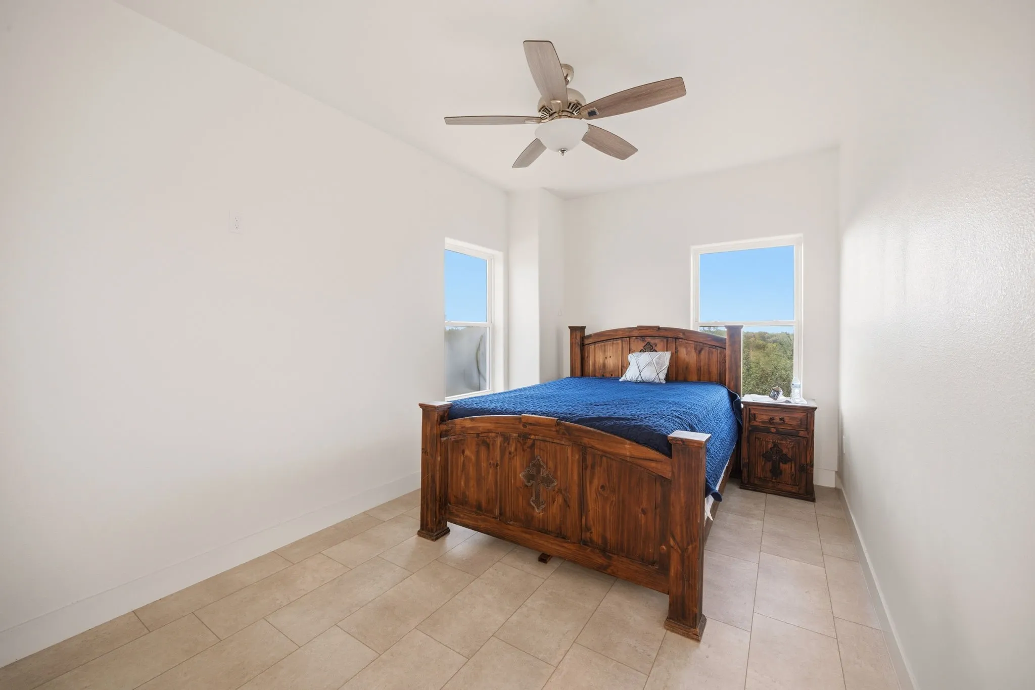 Single Family Residence For Sale in Navarro County , 6471 NE County ROAD 1040, Rice, Texas 75155, 9 Bedrooms, 8 Bathrooms, 4 Garage spaces, 7,439 Sqft, built in 2024, Price $2,000,000, mls#21324410, Real Estate Agent in Rice, Homes For Sale in Navarro county, Homes For Sale in Rice, Realtor in Rice Texas, Real Estate Brokerage Independent Realty Texas, Luminita Cordes Realtor