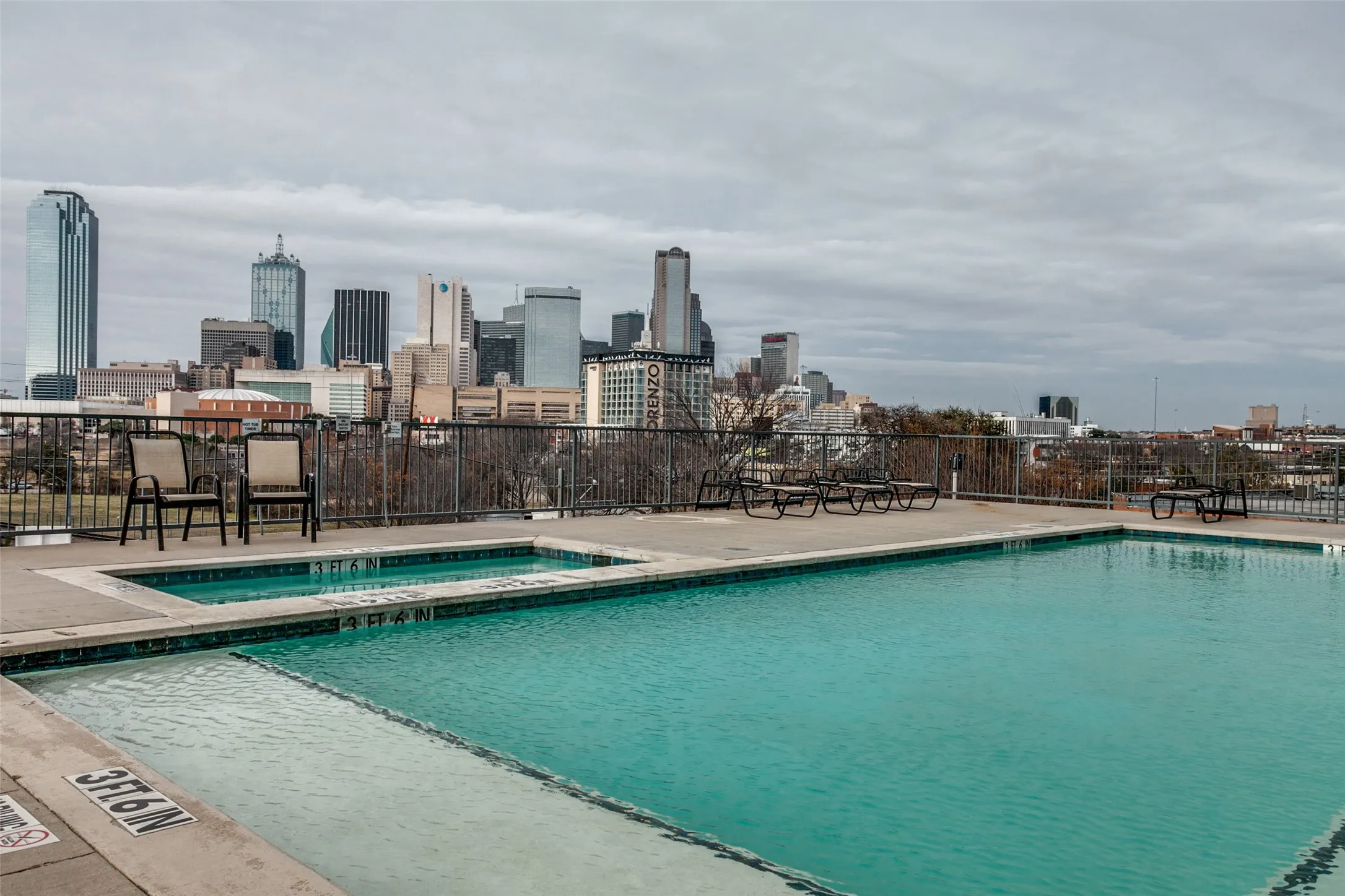 Condominium For Sale in Dallas County , 1001 Belleview Street 101, Dallas, Texas 75215, 1 Bedroom, 2 Bathroom, 2 Garage spaces, 1,010 Sqft, built in 2007, mls#21323728, Real Estate Agent in Dallas, Homes For Sale in Dallas county, Homes For Sale in Dallas, Realtor in Dallas Texas, Real Estate Brokerage Independent Realty Texas, Luminita Cordes Realtor