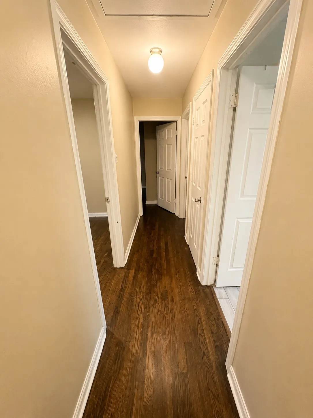 Single Family Residence For Sale in Kaufman County , 1806 Austin Drive, Kaufman, Texas 75142, 3 Bedrooms, 1 Bathroom, 1 Garage spaces, 1,279 Sqft, built in 1900, Price $210,000, mls#21324409, Real Estate Agent in Kaufman, Homes For Sale in Kaufman county, Homes For Sale in Kaufman, Realtor in Kaufman Texas, Real Estate Brokerage Independent Realty Texas, Luminita Cordes Realtor
