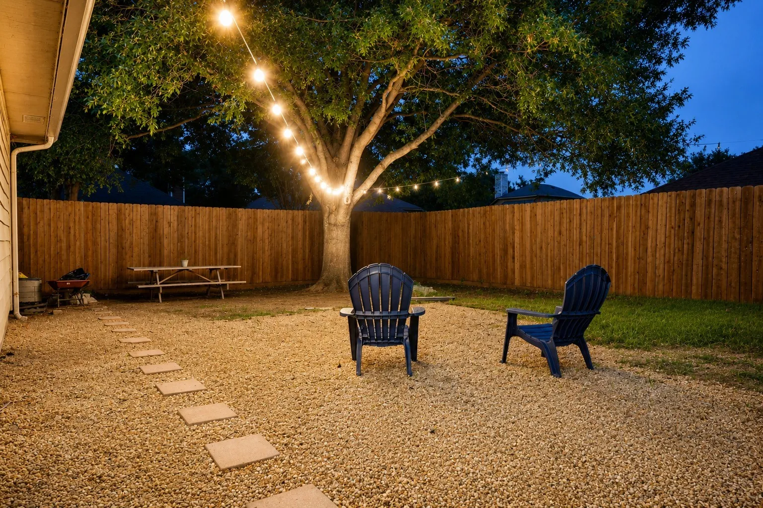 Single Family Residence For Sale in Rockwall County , 8909 Briarwood Drive, Rowlett, Texas 75088, 3 Bedroom, 2 Bathroom, 2 Garage spaces, 1,523 Sqft, built in 1985, mls#21320976, Real Estate Agent in Rowlett, Homes For Sale in Rockwall county, Homes For Sale in Rowlett, Realtor in Rowlett Texas, Real Estate Brokerage Independent Realty Texas, Luminita Cordes Realtor