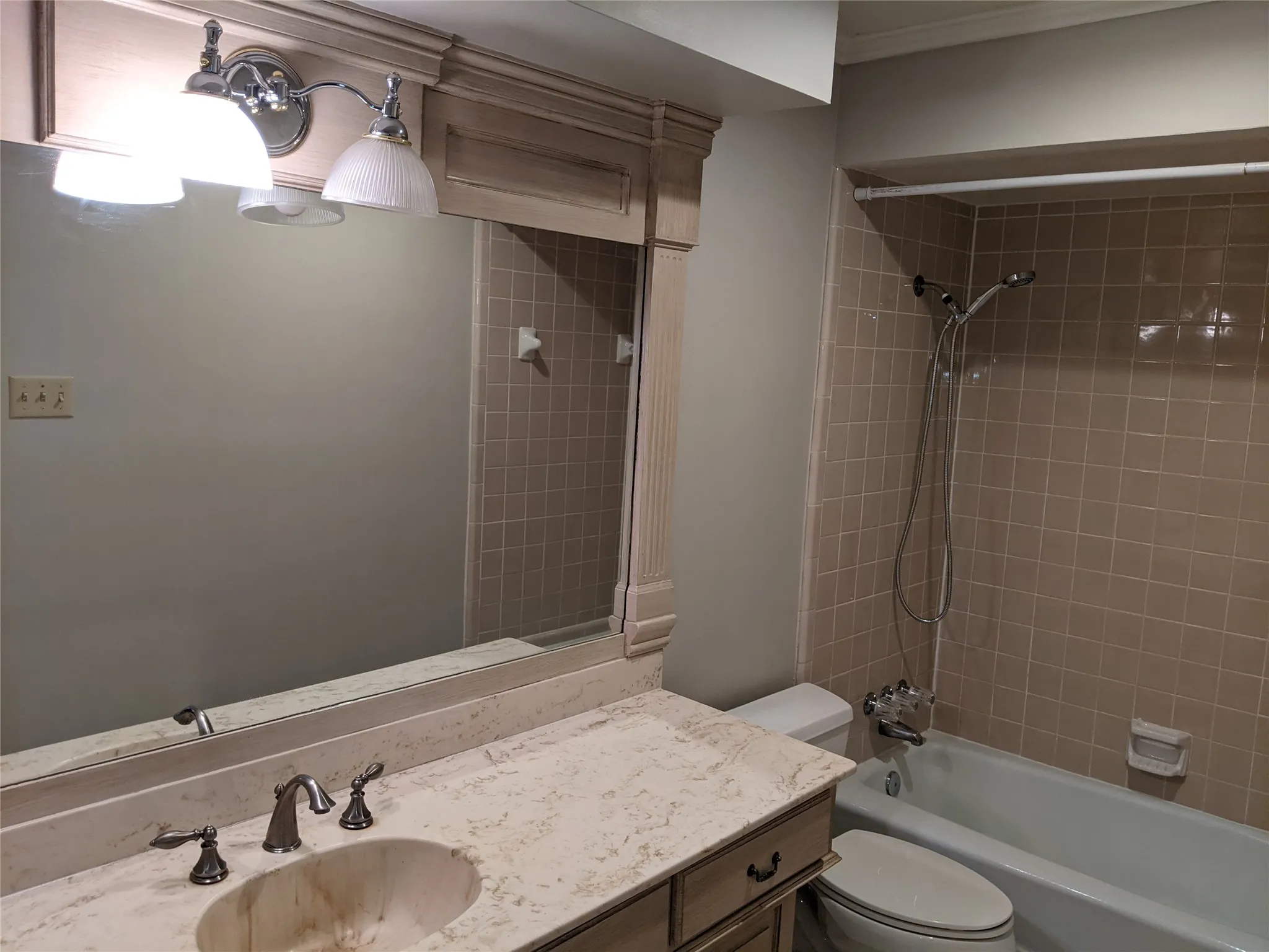 Townhouse For Rent in Dallas County , 12619 Montfort Drive, Dallas, Texas 75230, 3 Bedroom, 2 Bathroom, 2 Garage spaces, 1,811 Sqft, built in 1978, mls#21324179, Real Estate Agent in Dallas, Homes For Rent in Dallas county, Homes For Rent in Dallas, Realtor in Dallas Texas, Real Estate Brokerage Independent Realty Texas, Luminita Cordes Realtor