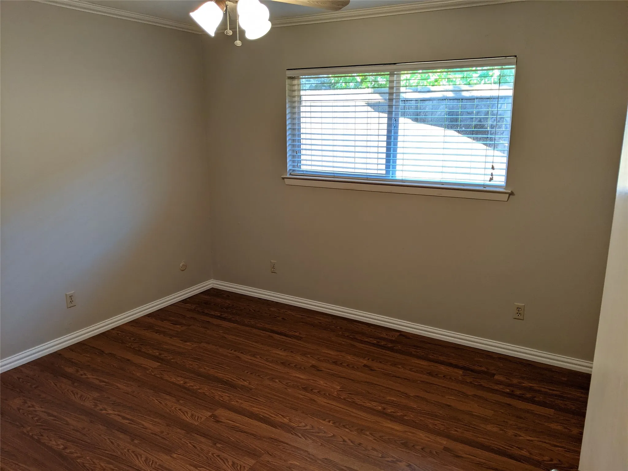 Townhouse For Rent in Dallas County , 12619 Montfort Drive, Dallas, Texas 75230, 3 Bedroom, 2 Bathroom, 2 Garage spaces, 1,811 Sqft, built in 1978, mls#21324179, Real Estate Agent in Dallas, Homes For Rent in Dallas county, Homes For Rent in Dallas, Realtor in Dallas Texas, Real Estate Brokerage Independent Realty Texas, Luminita Cordes Realtor