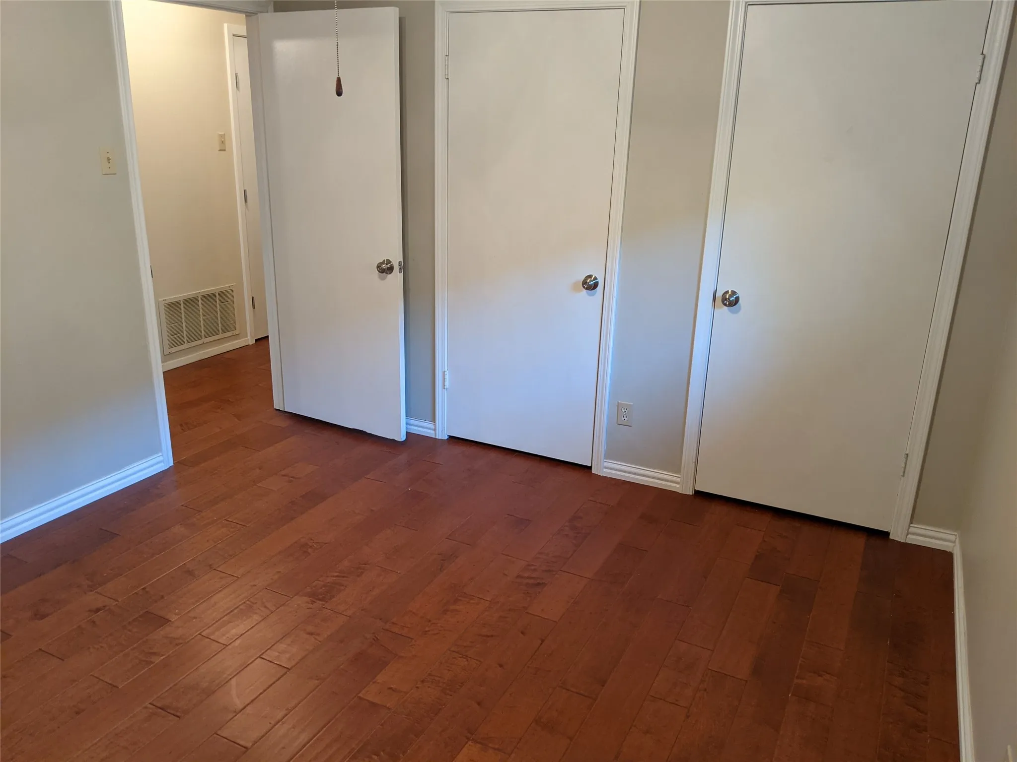 Townhouse For Rent in Dallas County , 12619 Montfort Drive, Dallas, Texas 75230, 3 Bedroom, 2 Bathroom, 2 Garage spaces, 1,811 Sqft, built in 1978, mls#21324179, Real Estate Agent in Dallas, Homes For Rent in Dallas county, Homes For Rent in Dallas, Realtor in Dallas Texas, Real Estate Brokerage Independent Realty Texas, Luminita Cordes Realtor
