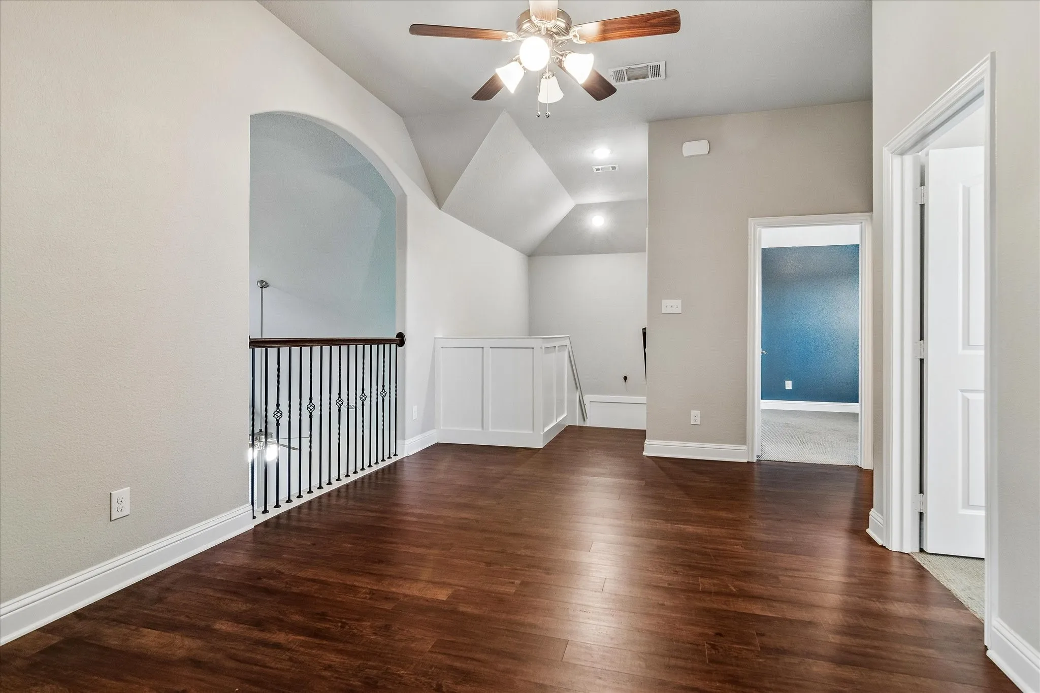 Single Family Residence For Sale in Rockwall County , 1742 Amalfi Drive, Mclendon Chisholm, Texas 75032, 5 Bedroom, 4 Bathroom, 2 Garage spaces, 2,667 Sqft, built in 2019, mls#21321927, Real Estate Agent in Mclendon Chisholm, Homes For Sale in Rockwall county, Homes For Sale in Mclendon Chisholm, Realtor in Mclendon Chisholm Texas, Real Estate Brokerage Independent Realty Texas, Luminita Cordes Realtor
