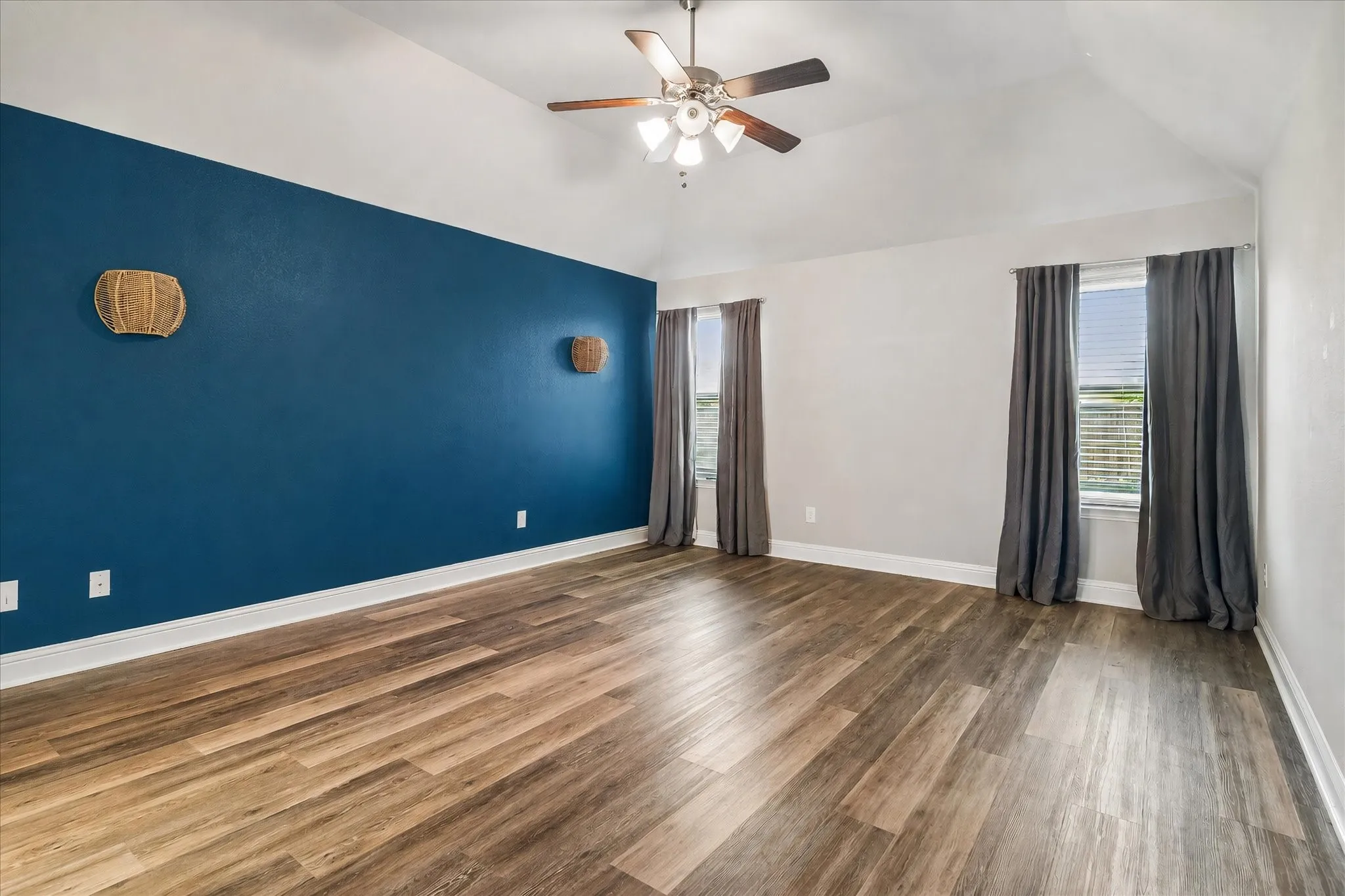 Single Family Residence For Sale in Rockwall County , 1742 Amalfi Drive, Mclendon Chisholm, Texas 75032, 5 Bedroom, 4 Bathroom, 2 Garage spaces, 2,667 Sqft, built in 2019, mls#21321927, Real Estate Agent in Mclendon Chisholm, Homes For Sale in Rockwall county, Homes For Sale in Mclendon Chisholm, Realtor in Mclendon Chisholm Texas, Real Estate Brokerage Independent Realty Texas, Luminita Cordes Realtor