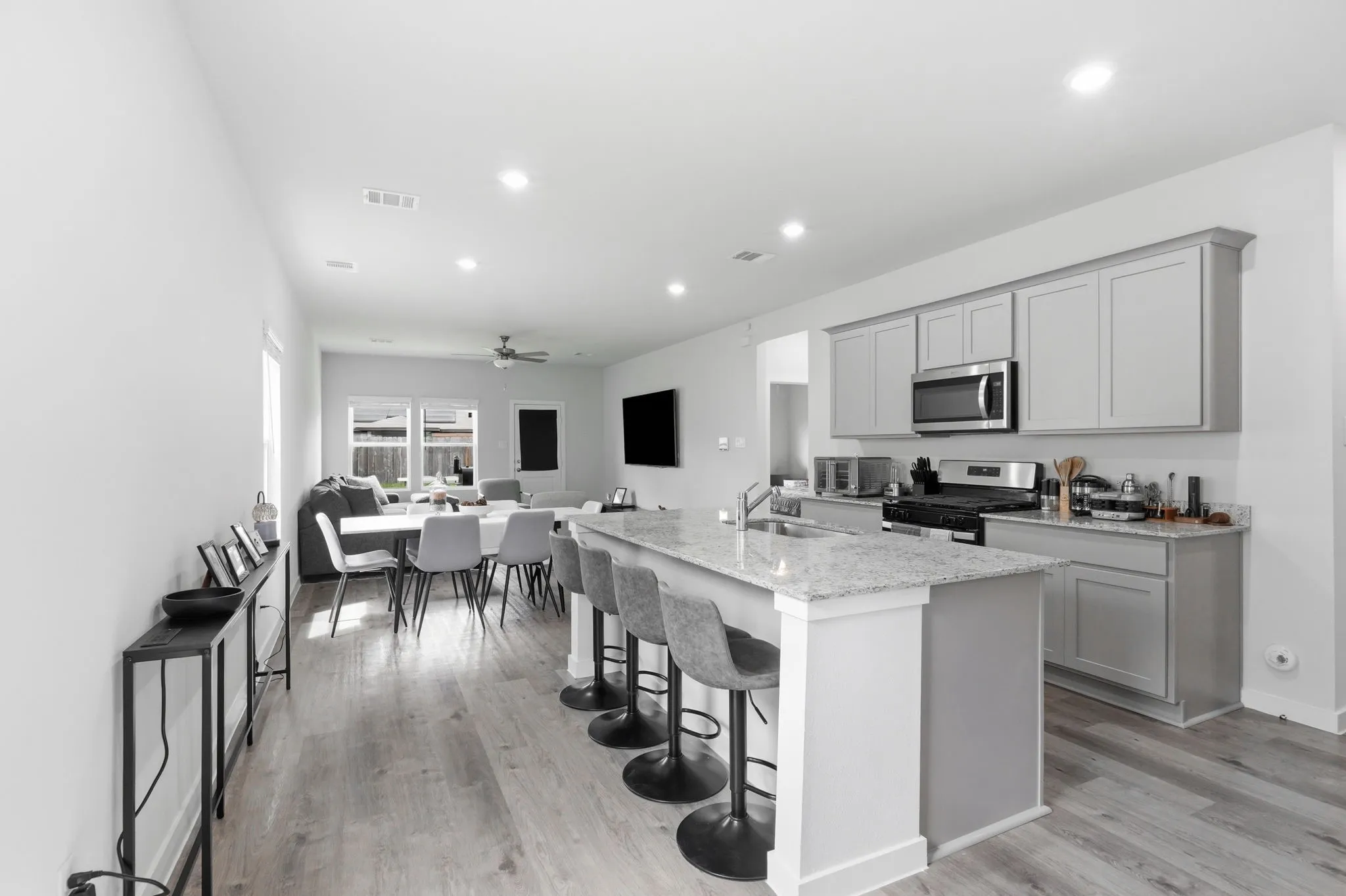 Single Family Residence For Sale in Harris County , 17354 Gentle Doves Lane, Waller, Texas 77484, 4 Bedroom, 3 Bathroom, 2 Garage spaces, 2,206 Sqft, built in 2024, Price $378,000, mls#21324461, Real Estate Agent in Waller, Homes For Sale in Harris county, Homes For Sale in Waller, Realtor in Waller Texas, Real Estate Brokerage Independent Realty Texas, Luminita Cordes Realtor