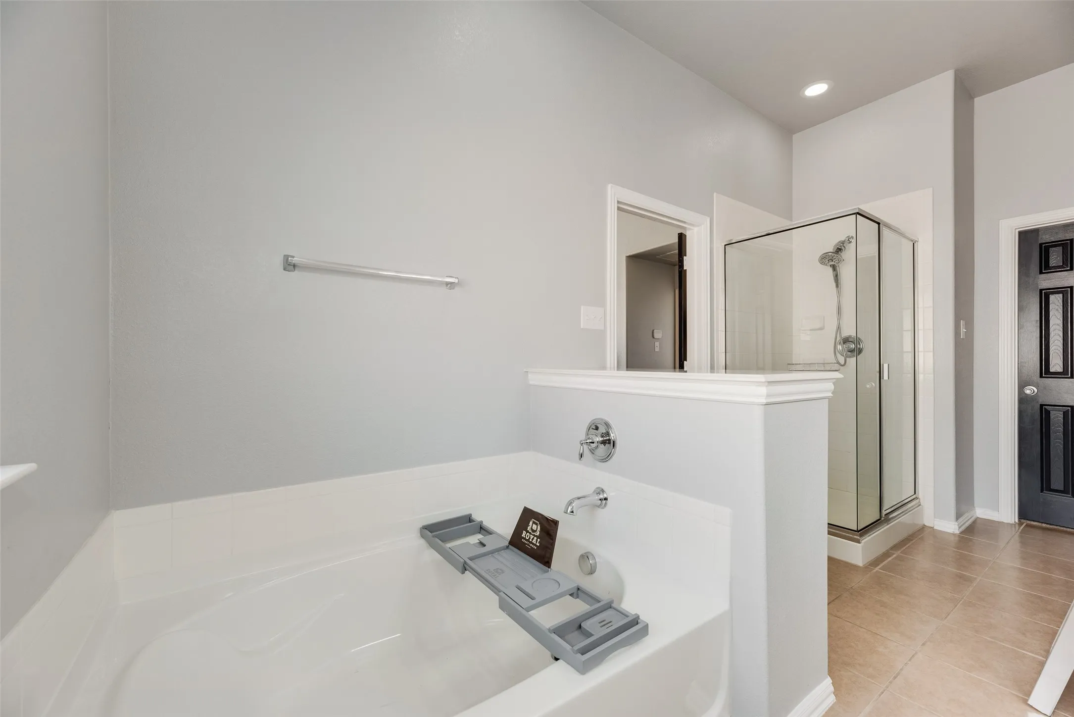 Single Family Residence For Sale in Denton County , 221 Bluefinch Drive, Little Elm, Texas 75068, 4 Bedroom, 2 Bathroom, 2 Garage spaces, 1,988 Sqft, built in 2010, mls#21324420, Real Estate Agent in Little Elm, Homes For Sale in Denton county, Homes For Sale in Little Elm, Realtor in Little Elm Texas, Real Estate Brokerage Independent Realty Texas, Luminita Cordes Realtor