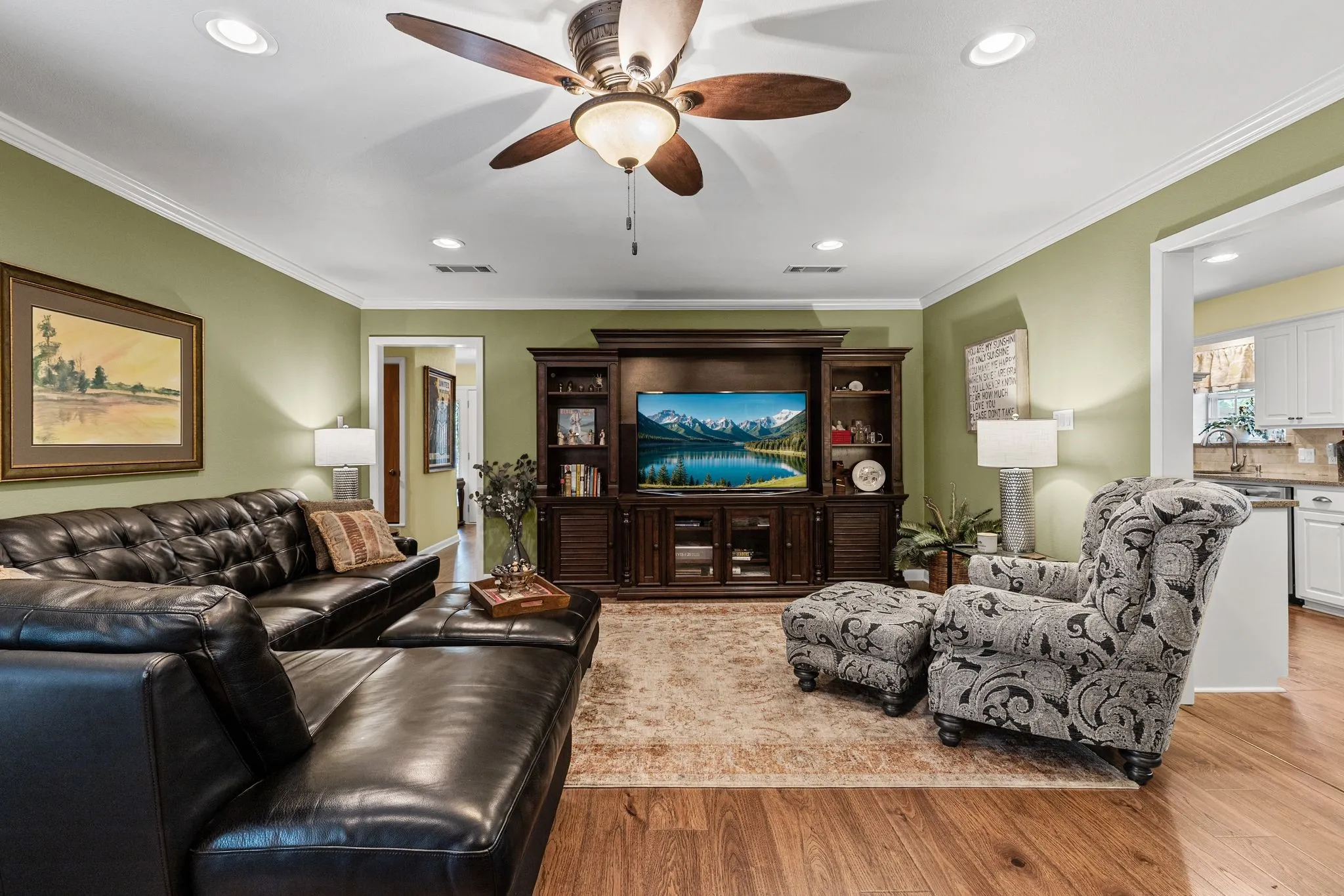 Single Family Residence For Sale in Hunt County , 2712 Rix Street, Commerce, Texas 75428, 3 Bedroom, 3 Bathroom, 2 Garage spaces, 1,802 Sqft, built in 1967, mls#21324256, Real Estate Agent in Commerce, Homes For Sale in Hunt county, Homes For Sale in Commerce, Realtor in Commerce Texas, Real Estate Brokerage Independent Realty Texas, Luminita Cordes Realtor