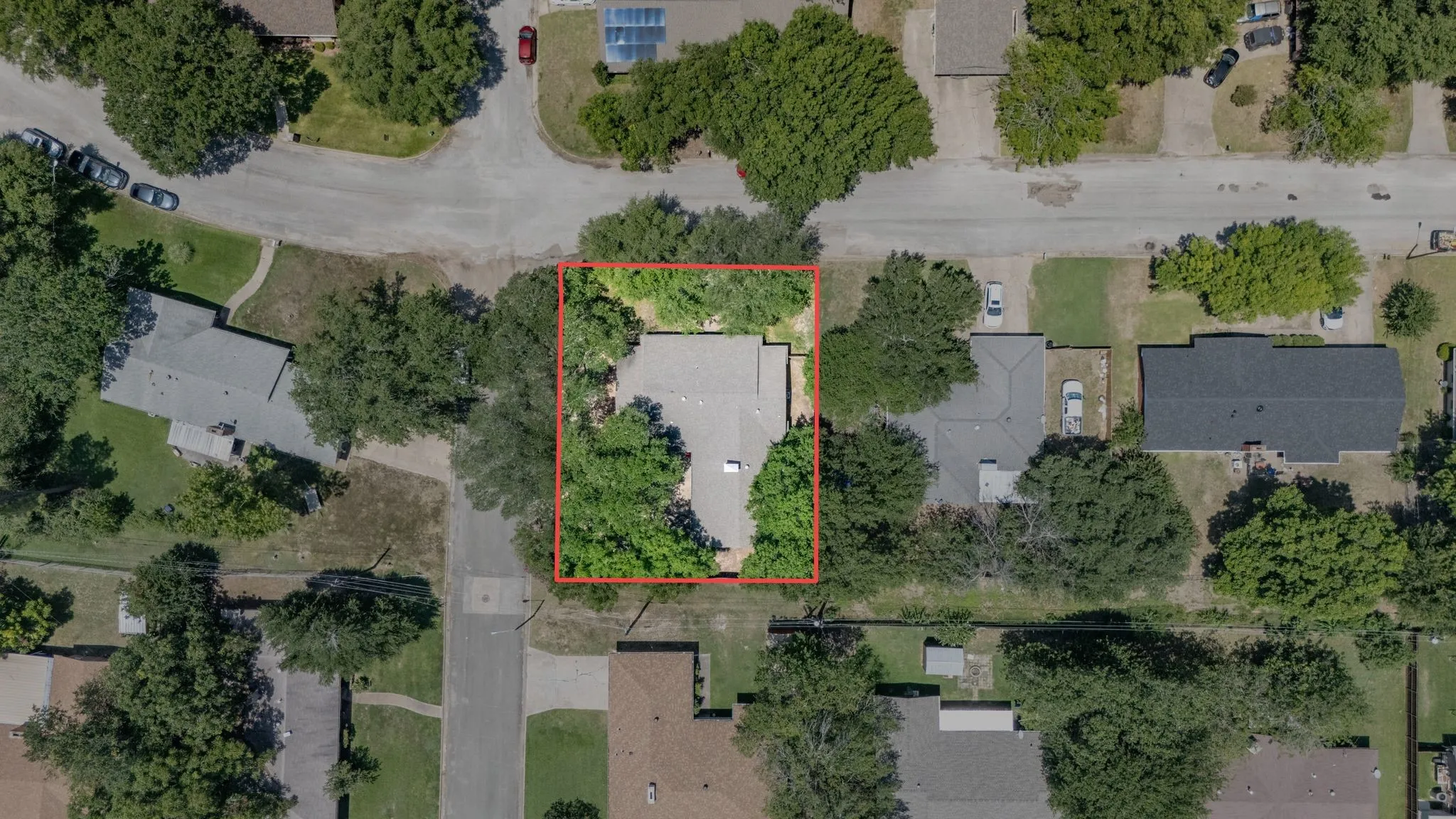Single Family Residence For Sale in Hunt County , 2712 Rix Street, Commerce, Texas 75428, 3 Bedroom, 3 Bathroom, 2 Garage spaces, 1,802 Sqft, built in 1967, mls#21324256, Real Estate Agent in Commerce, Homes For Sale in Hunt county, Homes For Sale in Commerce, Realtor in Commerce Texas, Real Estate Brokerage Independent Realty Texas, Luminita Cordes Realtor