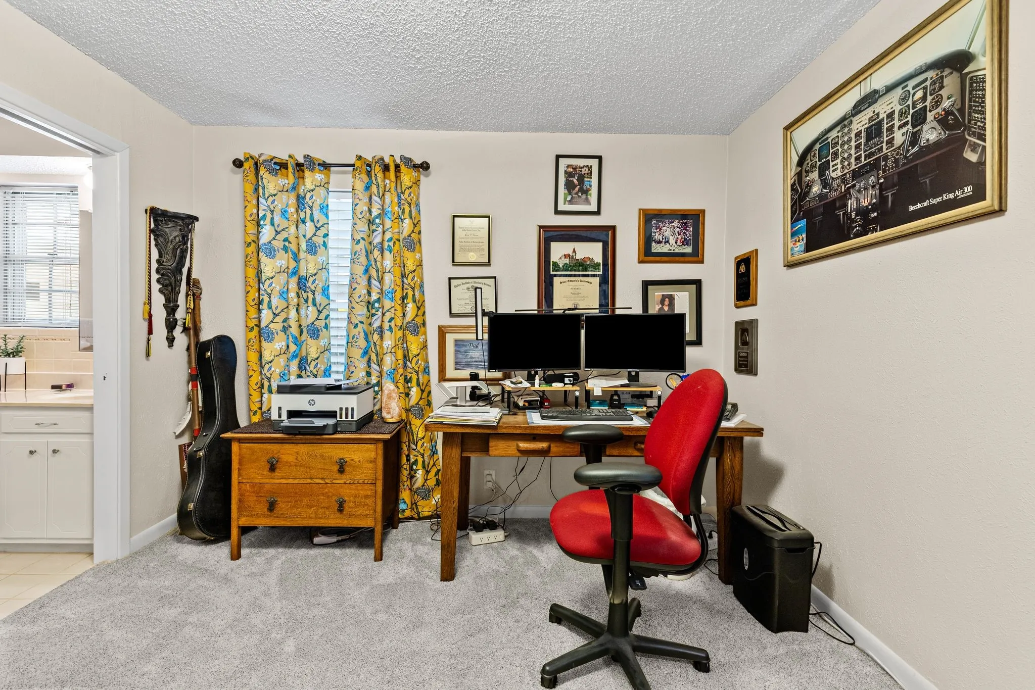 Single Family Residence For Sale in Hunt County , 2712 Rix Street, Commerce, Texas 75428, 3 Bedroom, 3 Bathroom, 2 Garage spaces, 1,802 Sqft, built in 1967, mls#21324256, Real Estate Agent in Commerce, Homes For Sale in Hunt county, Homes For Sale in Commerce, Realtor in Commerce Texas, Real Estate Brokerage Independent Realty Texas, Luminita Cordes Realtor