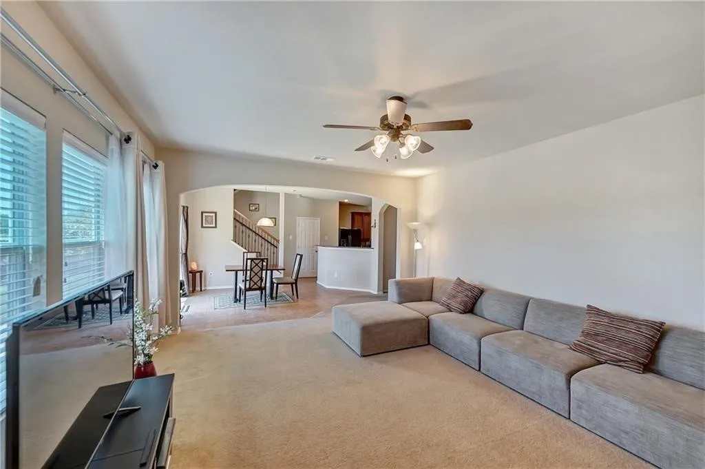 Single Family Residence For Rent in Denton County , 5000 Del Rey Circle, Denton, Texas 76208, 4 Bedroom, 3 Bathroom, 2 Garage spaces, 2,382 Sqft, built in 2008, mls#21323840, Real Estate Agent in Denton, Homes For Rent in Denton county, Homes For Rent in Denton, Realtor in Denton Texas, Real Estate Brokerage Independent Realty Texas, Luminita Cordes Realtor