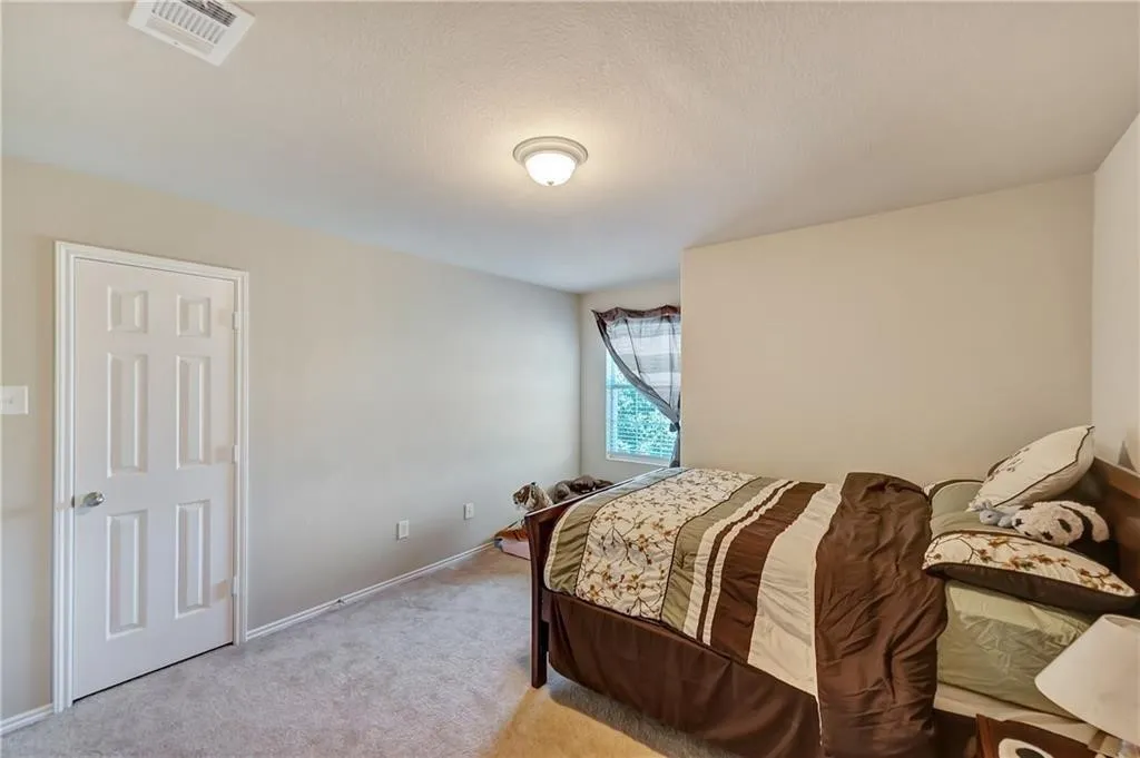 Single Family Residence For Rent in Denton County , 5000 Del Rey Circle, Denton, Texas 76208, 4 Bedroom, 3 Bathroom, 2 Garage spaces, 2,382 Sqft, built in 2008, mls#21323840, Real Estate Agent in Denton, Homes For Rent in Denton county, Homes For Rent in Denton, Realtor in Denton Texas, Real Estate Brokerage Independent Realty Texas, Luminita Cordes Realtor