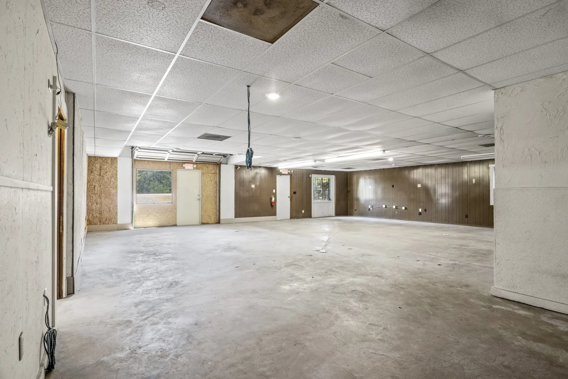 Office For Sale in Morris County , 450 S Hwy 259, Daingerfield, Texas 75638, 0, 0, Garage spaces, 0 Sqft, built in 1977, Price $210,000, mls#21324175, Real Estate Agent in Daingerfield, Homes For Sale in Morris county, Homes For Sale in Daingerfield, Realtor in Daingerfield Texas, Real Estate Brokerage Independent Realty Texas, Luminita Cordes Realtor