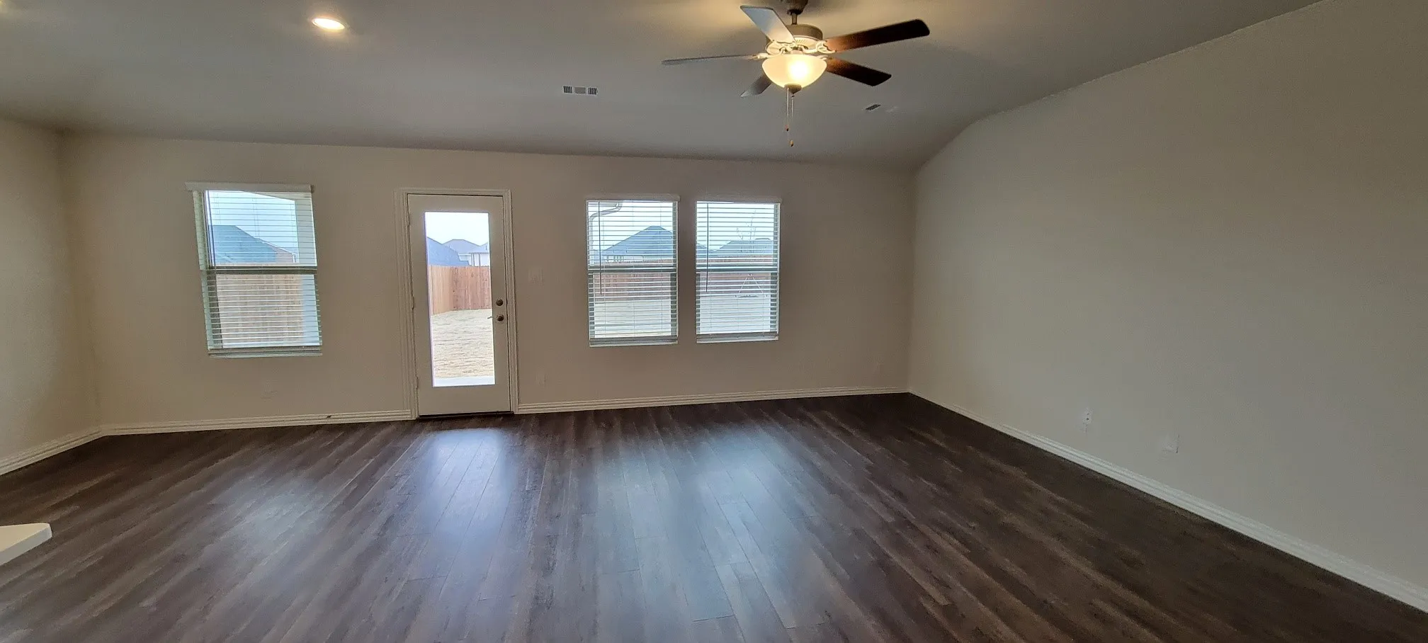 Single Family Residence For Rent in Tarrant County , 2633 Oneida Lane, Fort Worth, Texas 76179, 4 Bedrooms, 3 Bathrooms, 2 Garage spaces, 2,047 Sqft, built in 2023, Price $2,850, mls#21324481, Real Estate Agent in Fort Worth, Homes For Rent in Tarrant county, Homes For Rent in Fort Worth, Realtor in Fort Worth Texas, Real Estate Brokerage Independent Realty Texas, Luminita Cordes Realtor