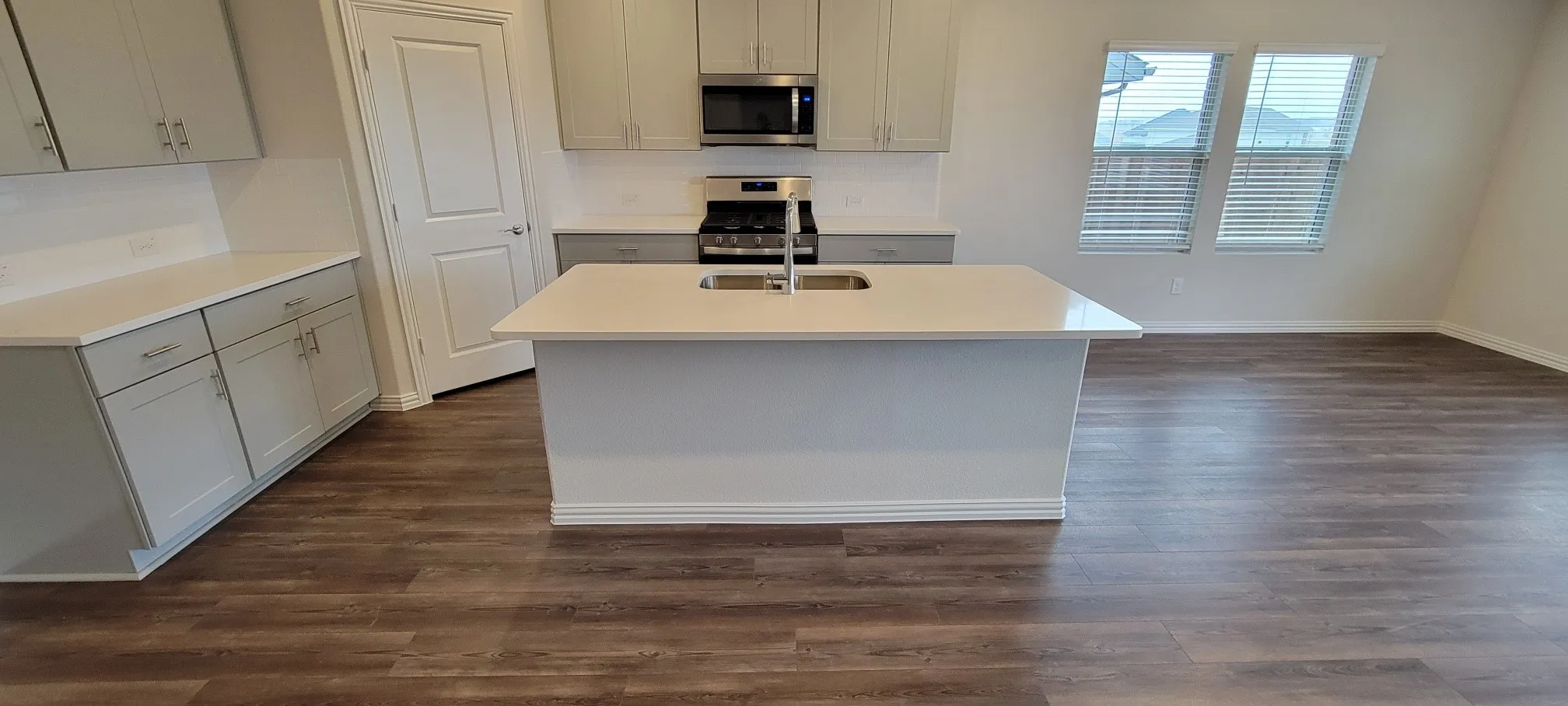 Single Family Residence For Rent in Tarrant County , 2633 Oneida Lane, Fort Worth, Texas 76179, 4 Bedrooms, 3 Bathrooms, 2 Garage spaces, 2,047 Sqft, built in 2023, Price $2,850, mls#21324481, Real Estate Agent in Fort Worth, Homes For Rent in Tarrant county, Homes For Rent in Fort Worth, Realtor in Fort Worth Texas, Real Estate Brokerage Independent Realty Texas, Luminita Cordes Realtor