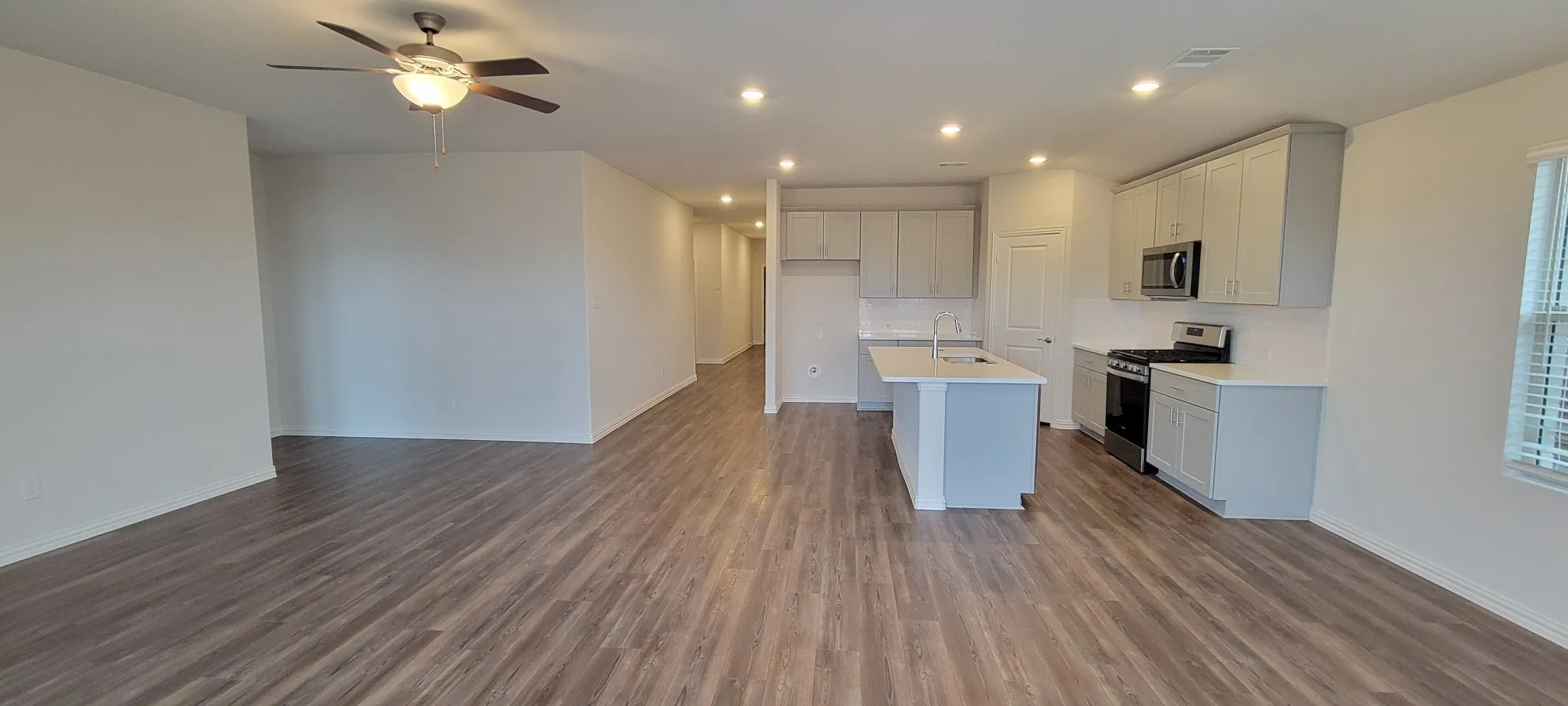 Single Family Residence For Rent in Tarrant County , 2633 Oneida Lane, Fort Worth, Texas 76179, 4 Bedrooms, 3 Bathrooms, 2 Garage spaces, 2,047 Sqft, built in 2023, Price $2,850, mls#21324481, Real Estate Agent in Fort Worth, Homes For Rent in Tarrant county, Homes For Rent in Fort Worth, Realtor in Fort Worth Texas, Real Estate Brokerage Independent Realty Texas, Luminita Cordes Realtor