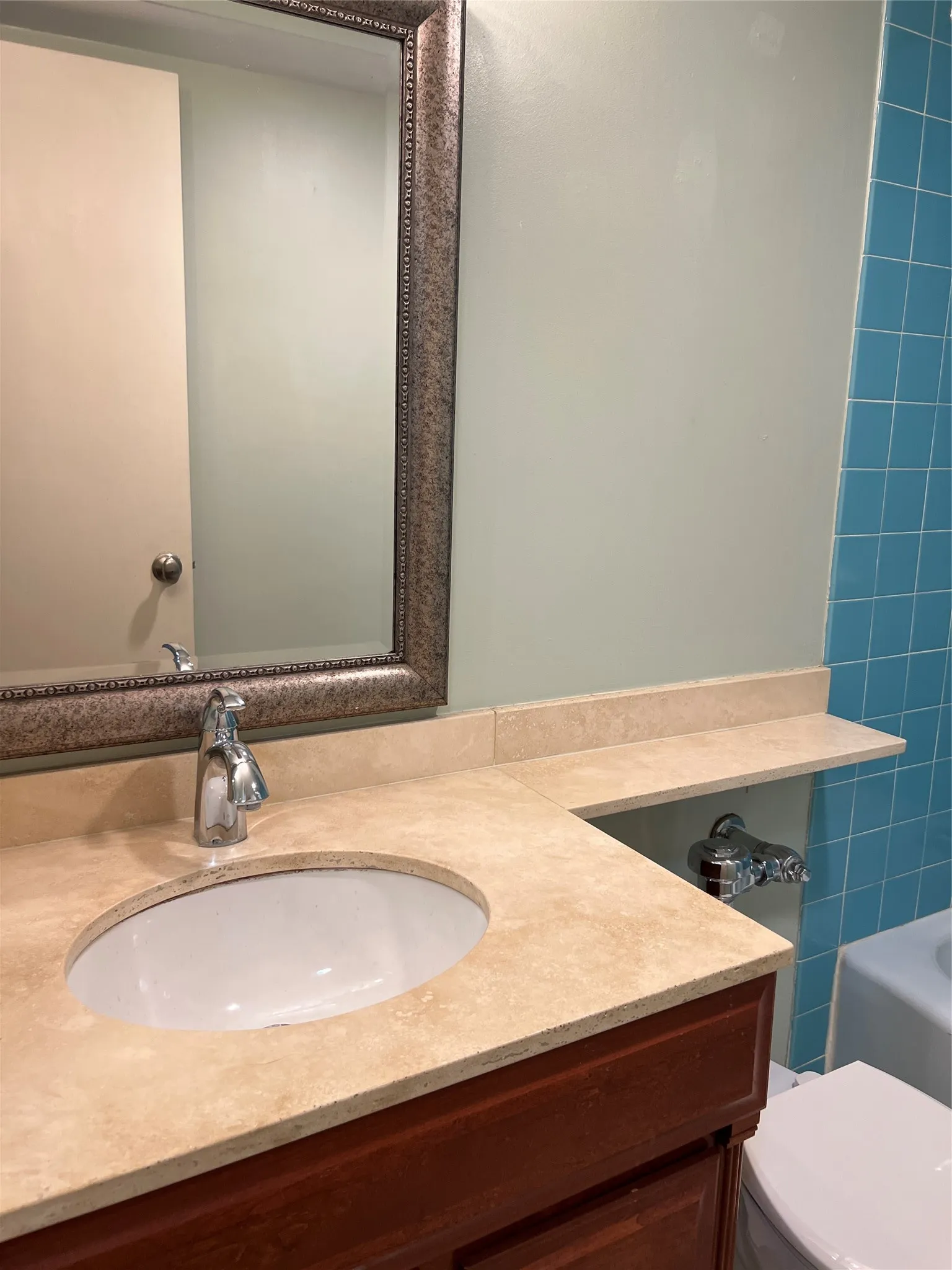 Condominium For Rent in Dallas County , 3883 Turtle Creek Boulevard 418, Dallas, Texas 75219, 2 Bedroom, 2 Bathroom, 2 Garage spaces, 1,131 Sqft, built in 1963, mls#21324476, Real Estate Agent in Dallas, Homes For Rent in Dallas county, Homes For Rent in Dallas, Realtor in Dallas Texas, Real Estate Brokerage Independent Realty Texas, Luminita Cordes Realtor