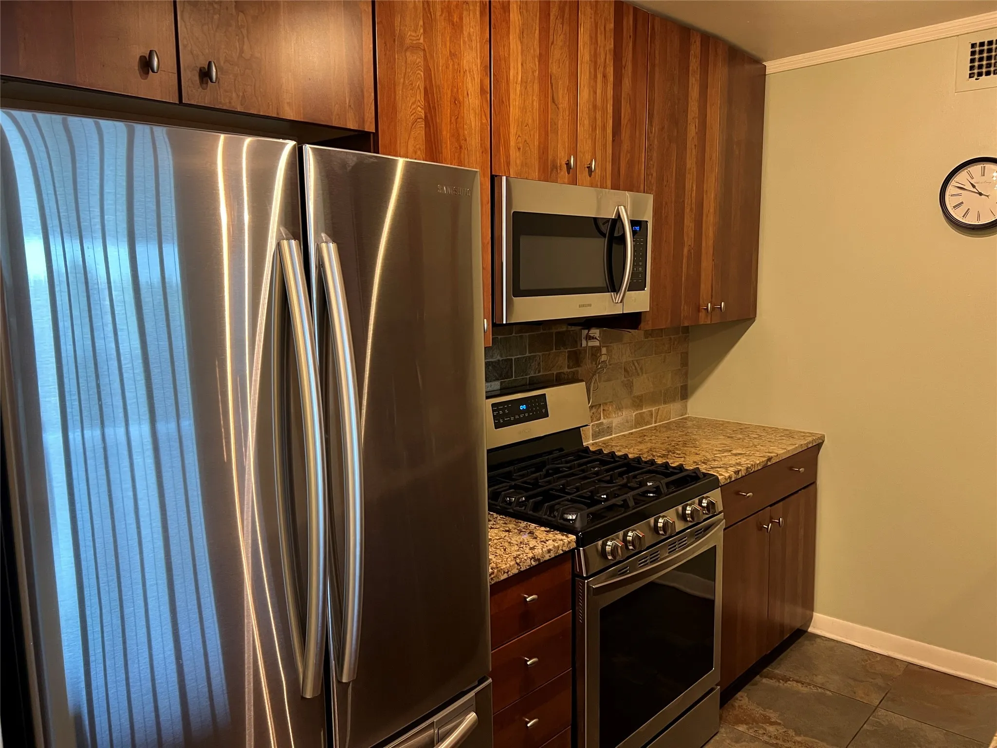 Condominium For Rent in Dallas County , 3883 Turtle Creek Boulevard 418, Dallas, Texas 75219, 2 Bedroom, 2 Bathroom, 2 Garage spaces, 1,131 Sqft, built in 1963, mls#21324476, Real Estate Agent in Dallas, Homes For Rent in Dallas county, Homes For Rent in Dallas, Realtor in Dallas Texas, Real Estate Brokerage Independent Realty Texas, Luminita Cordes Realtor