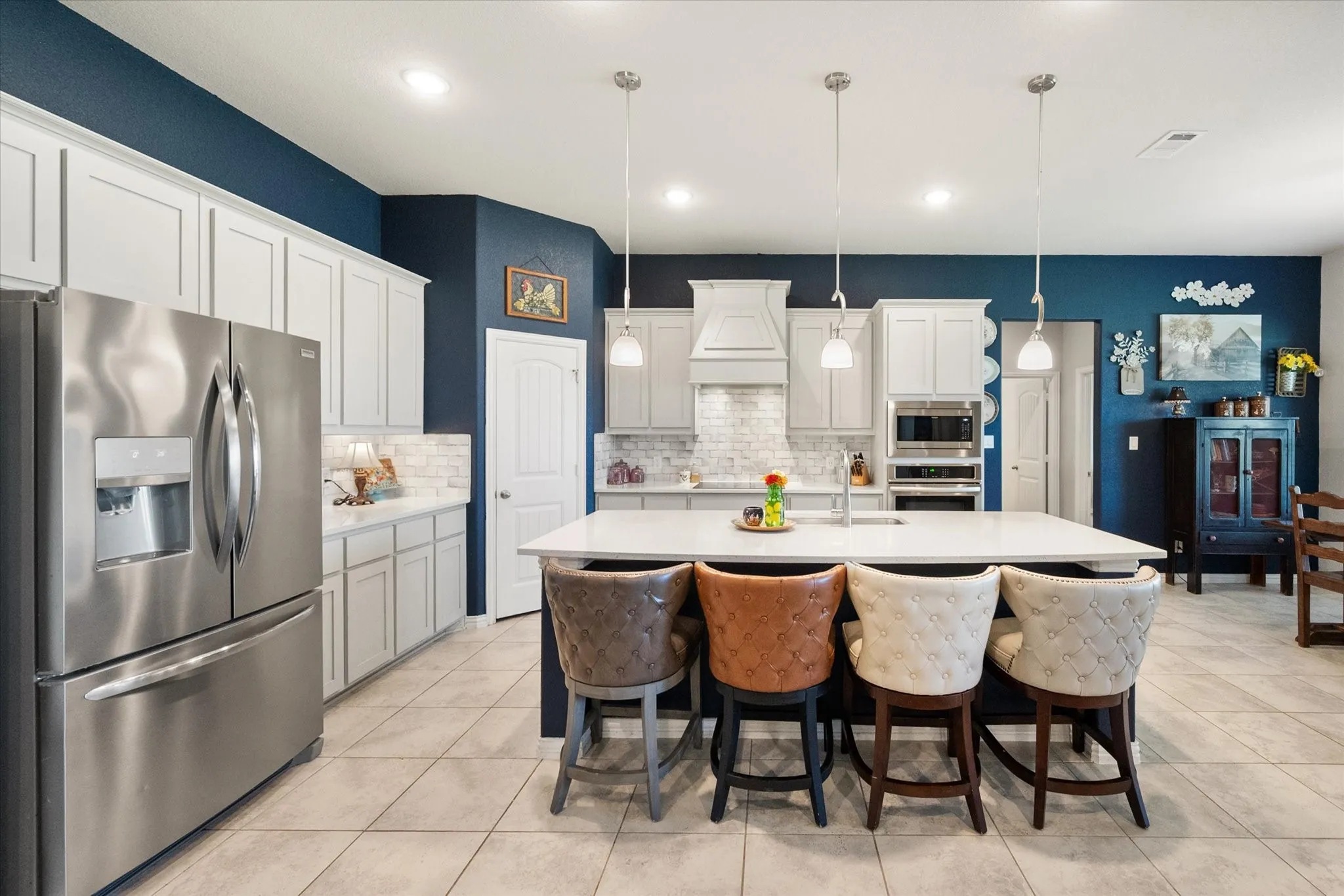 Single Family Residence For Sale in Parker County , 5013 Freestone Drive, Weatherford, Texas 76085, 4 Bedrooms, 3 Bathrooms, 3 Garage spaces, 2,752 Sqft, built in 2021, Price $585,000, mls#21324478, Real Estate Agent in Weatherford, Homes For Sale in Parker county, Homes For Sale in Weatherford, Realtor in Weatherford Texas, Real Estate Brokerage Independent Realty Texas, Luminita Cordes Realtor