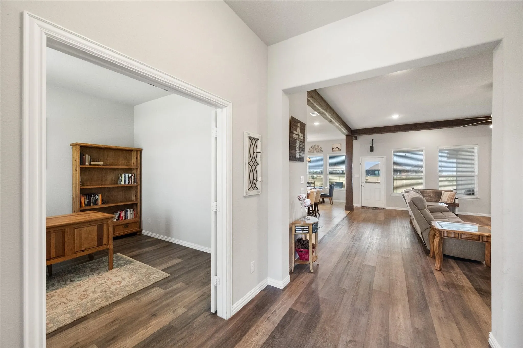 Single Family Residence For Sale in Parker County , 5013 Freestone Drive, Weatherford, Texas 76085, 4 Bedrooms, 3 Bathrooms, 3 Garage spaces, 2,752 Sqft, built in 2021, Price $585,000, mls#21324478, Real Estate Agent in Weatherford, Homes For Sale in Parker county, Homes For Sale in Weatherford, Realtor in Weatherford Texas, Real Estate Brokerage Independent Realty Texas, Luminita Cordes Realtor