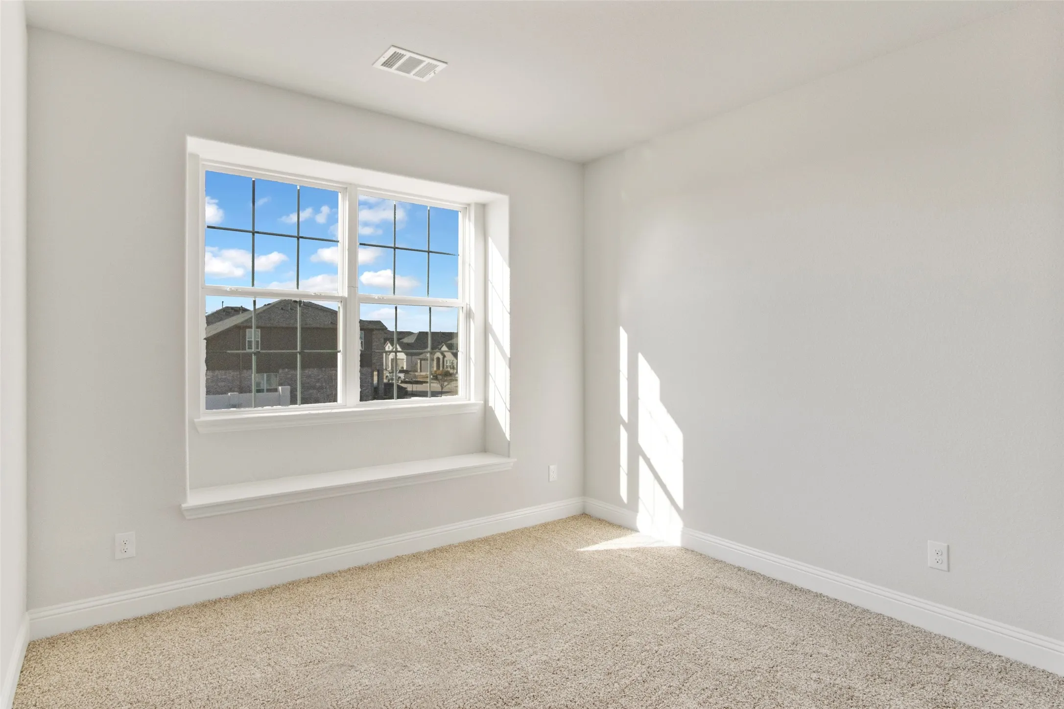 Single Family Residence For Sale in Collin County , 1653 Cloud Cover View, Weston, Texas 75009, 4 Bedroom, 3 Bathroom, 2 Garage spaces, 2,259 Sqft, built in 2022, mls#21324487, Real Estate Agent in Weston, Homes For Sale in Collin county, Homes For Sale in Weston, Realtor in Weston Texas, Real Estate Brokerage Independent Realty Texas, Luminita Cordes Realtor
