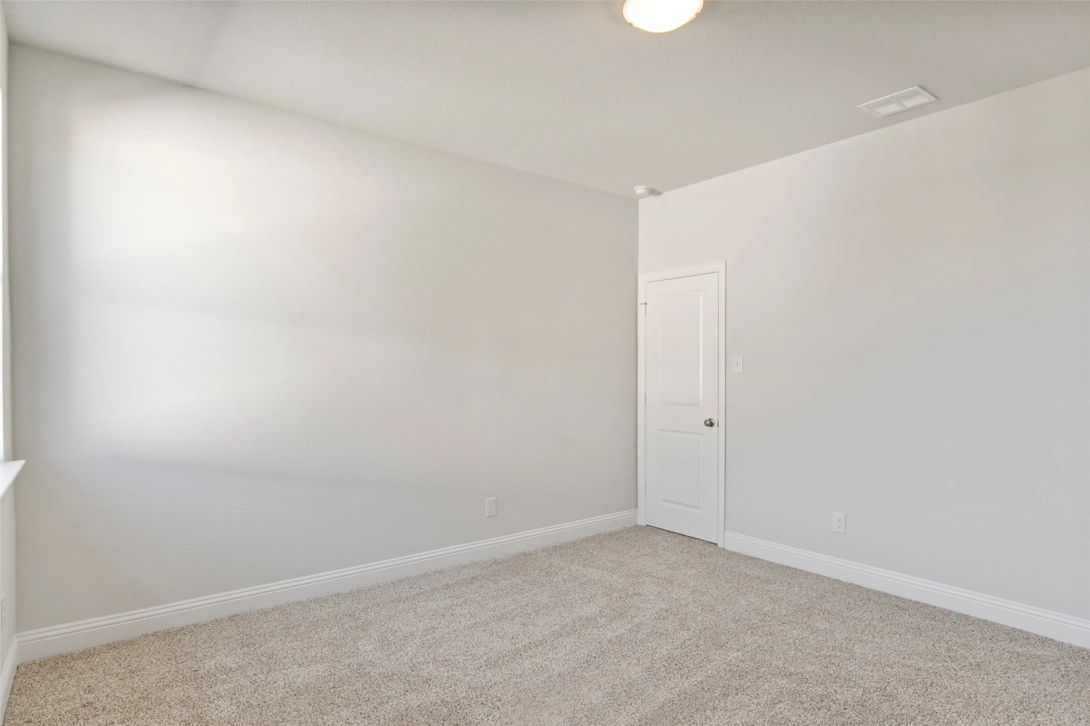 Single Family Residence For Sale in Collin County , 1653 Cloud Cover View, Weston, Texas 75009, 4 Bedroom, 3 Bathroom, 2 Garage spaces, 2,259 Sqft, built in 2022, mls#21324487, Real Estate Agent in Weston, Homes For Sale in Collin county, Homes For Sale in Weston, Realtor in Weston Texas, Real Estate Brokerage Independent Realty Texas, Luminita Cordes Realtor