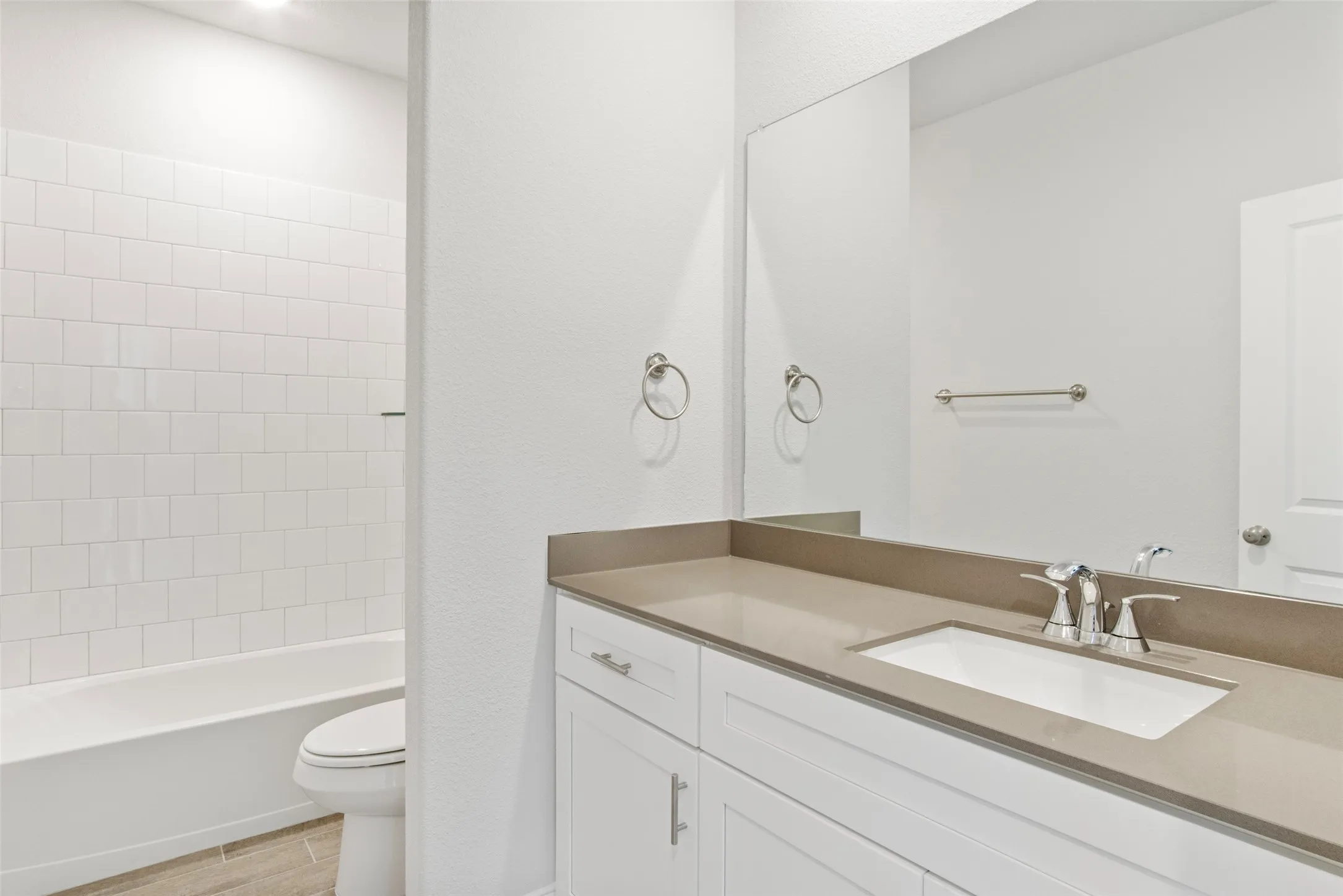 Single Family Residence For Sale in Collin County , 1653 Cloud Cover View, Weston, Texas 75009, 4 Bedroom, 3 Bathroom, 2 Garage spaces, 2,259 Sqft, built in 2022, mls#21324487, Real Estate Agent in Weston, Homes For Sale in Collin county, Homes For Sale in Weston, Realtor in Weston Texas, Real Estate Brokerage Independent Realty Texas, Luminita Cordes Realtor