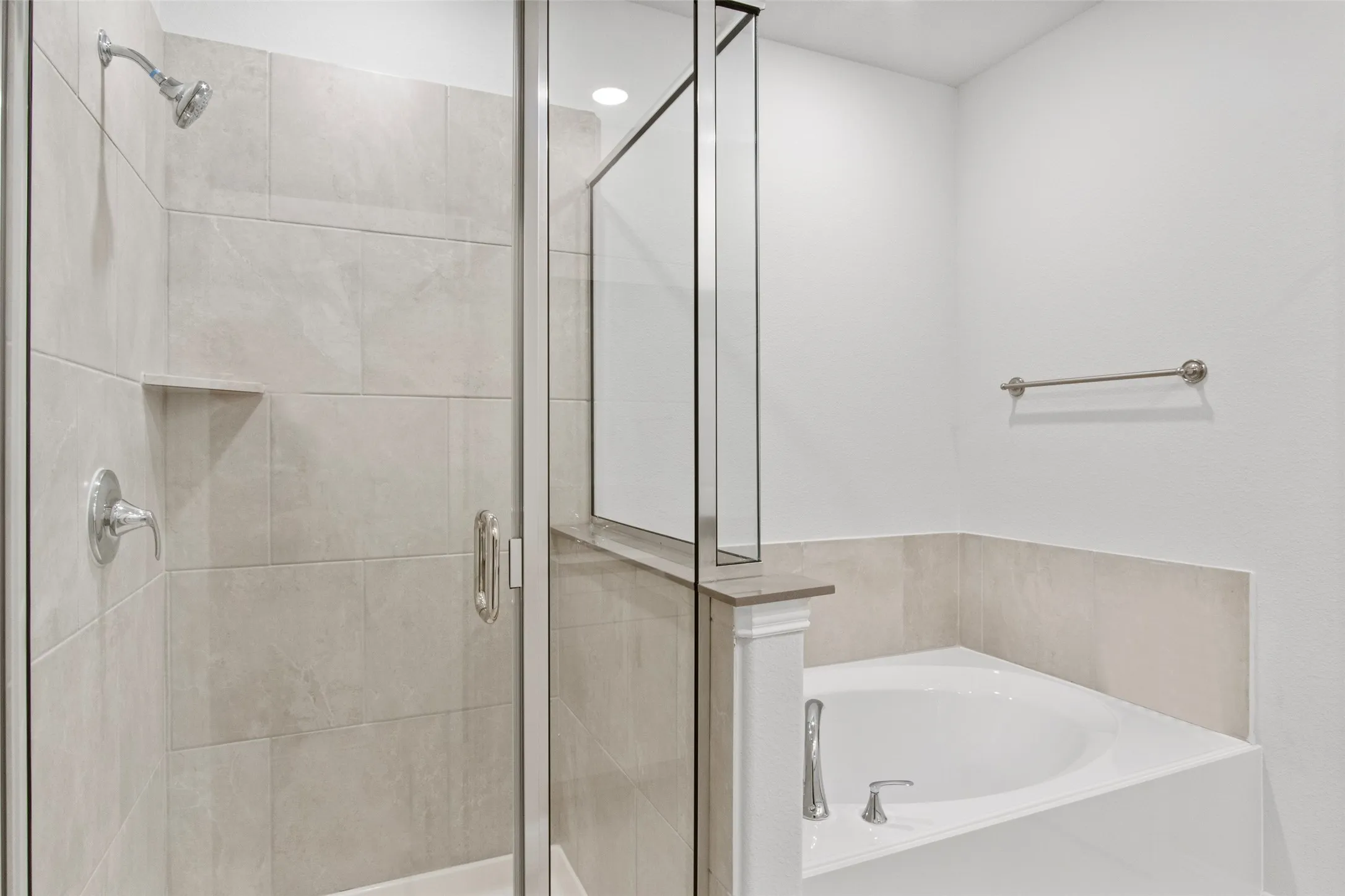 Single Family Residence For Sale in Collin County , 1653 Cloud Cover View, Weston, Texas 75009, 4 Bedroom, 3 Bathroom, 2 Garage spaces, 2,259 Sqft, built in 2022, mls#21324487, Real Estate Agent in Weston, Homes For Sale in Collin county, Homes For Sale in Weston, Realtor in Weston Texas, Real Estate Brokerage Independent Realty Texas, Luminita Cordes Realtor
