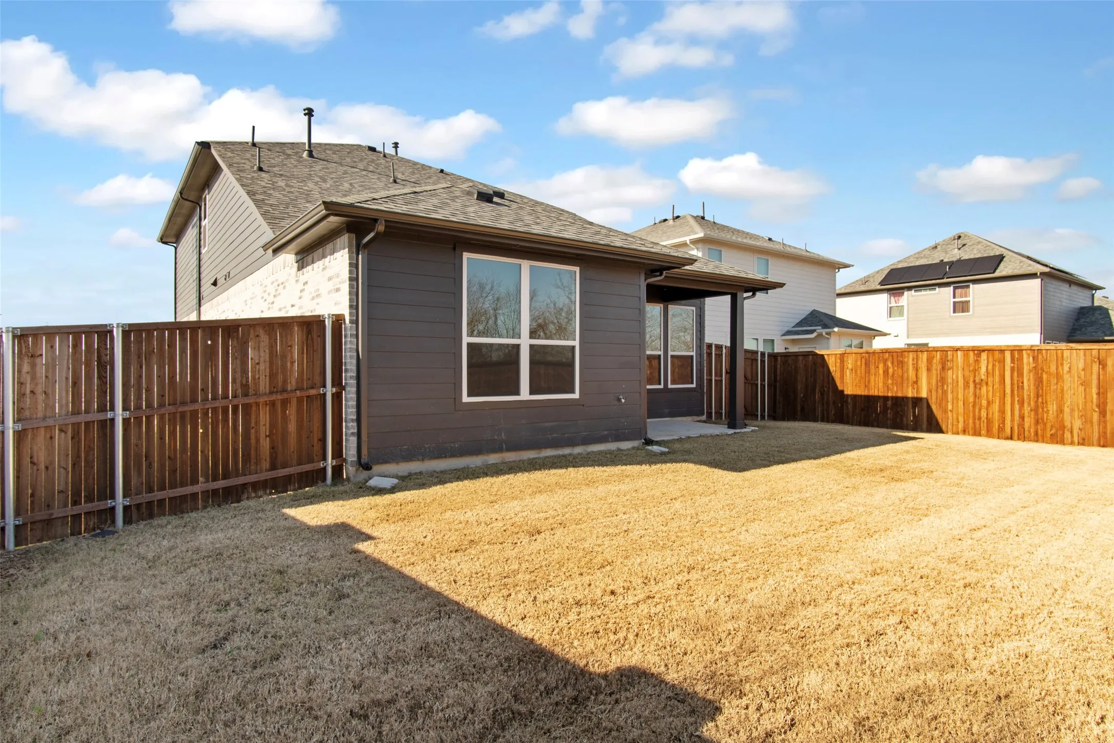 Single Family Residence For Sale in Collin County , 1653 Cloud Cover View, Weston, Texas 75009, 4 Bedroom, 3 Bathroom, 2 Garage spaces, 2,259 Sqft, built in 2022, mls#21324487, Real Estate Agent in Weston, Homes For Sale in Collin county, Homes For Sale in Weston, Realtor in Weston Texas, Real Estate Brokerage Independent Realty Texas, Luminita Cordes Realtor