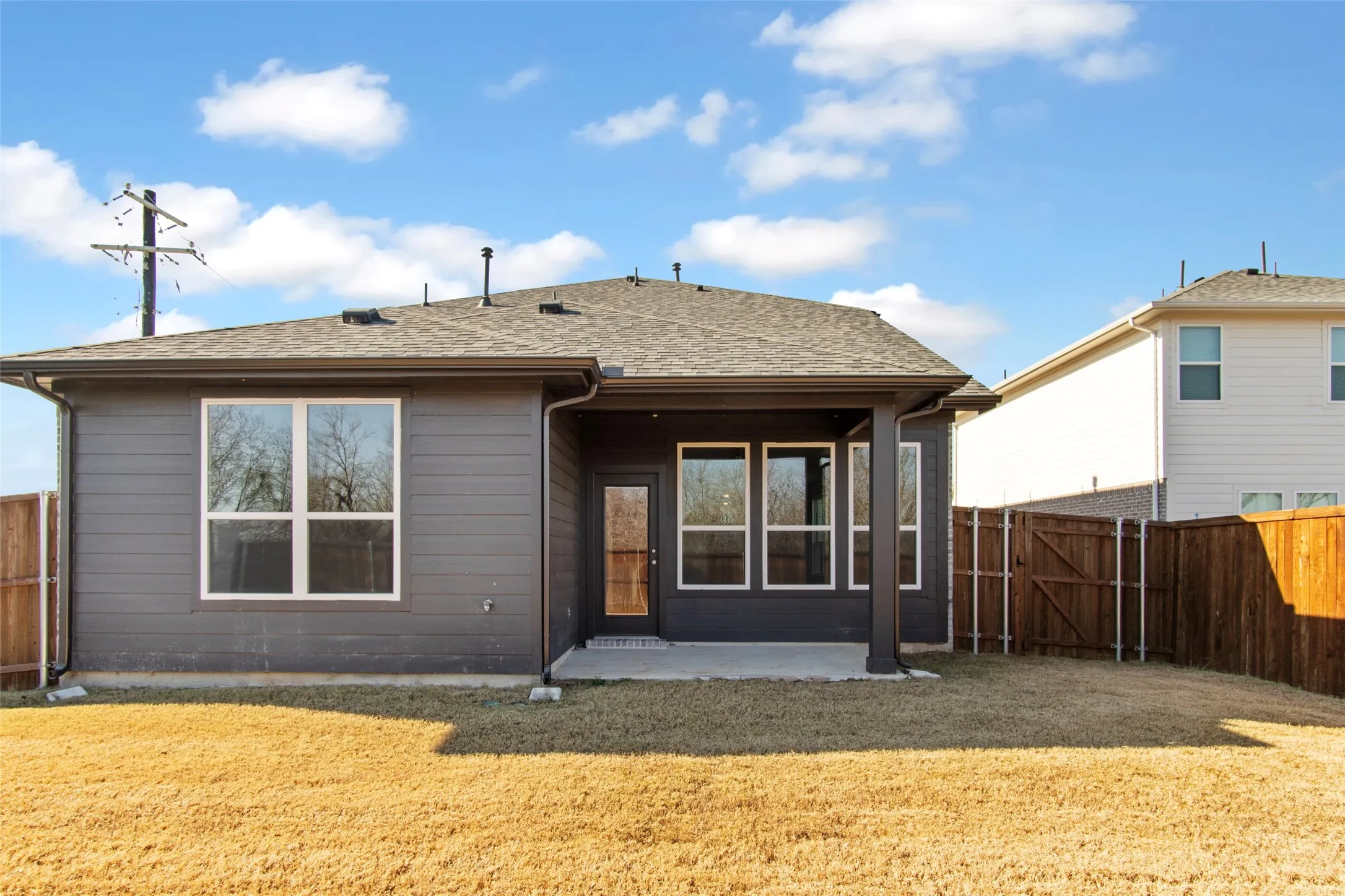 Single Family Residence For Sale in Collin County , 1653 Cloud Cover View, Weston, Texas 75009, 4 Bedroom, 3 Bathroom, 2 Garage spaces, 2,259 Sqft, built in 2022, mls#21324487, Real Estate Agent in Weston, Homes For Sale in Collin county, Homes For Sale in Weston, Realtor in Weston Texas, Real Estate Brokerage Independent Realty Texas, Luminita Cordes Realtor