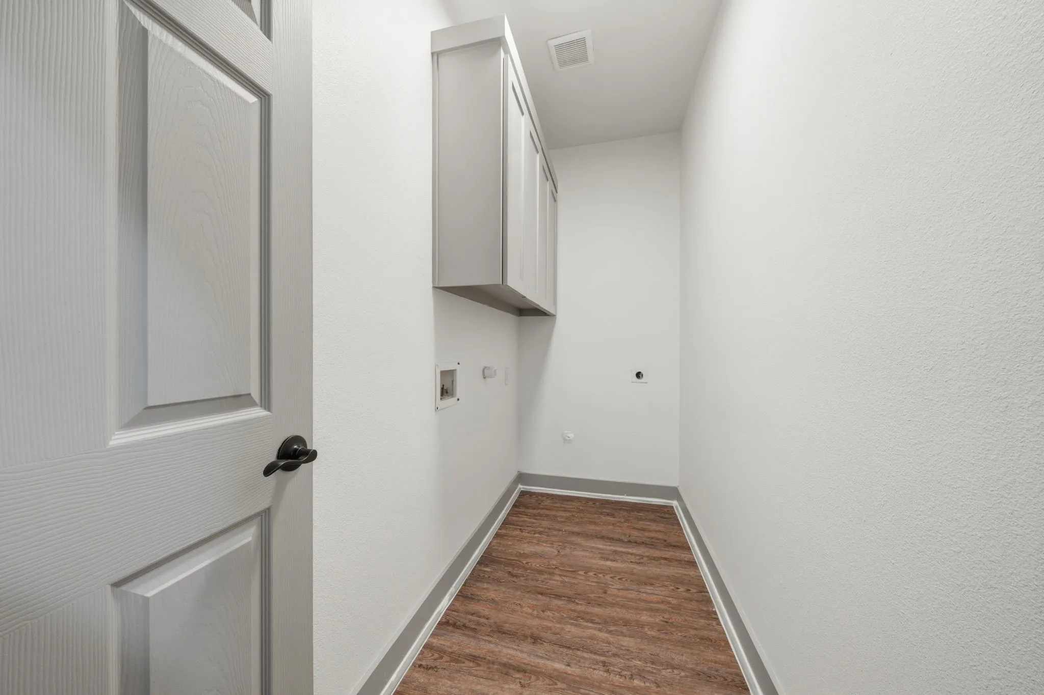 Single Family Residence For Sale in Hopkins County , 613 Lamar Street, Sulphur Springs, Texas 75482, 3 Bedroom, 2 Bathroom, 2 Garage spaces, 1,300 Sqft, built in 2021, mls#21324498, Real Estate Agent in Sulphur Springs, Homes For Sale in Hopkins county, Homes For Sale in Sulphur Springs, Realtor in Sulphur Springs Texas, Real Estate Brokerage Independent Realty Texas, Luminita Cordes Realtor