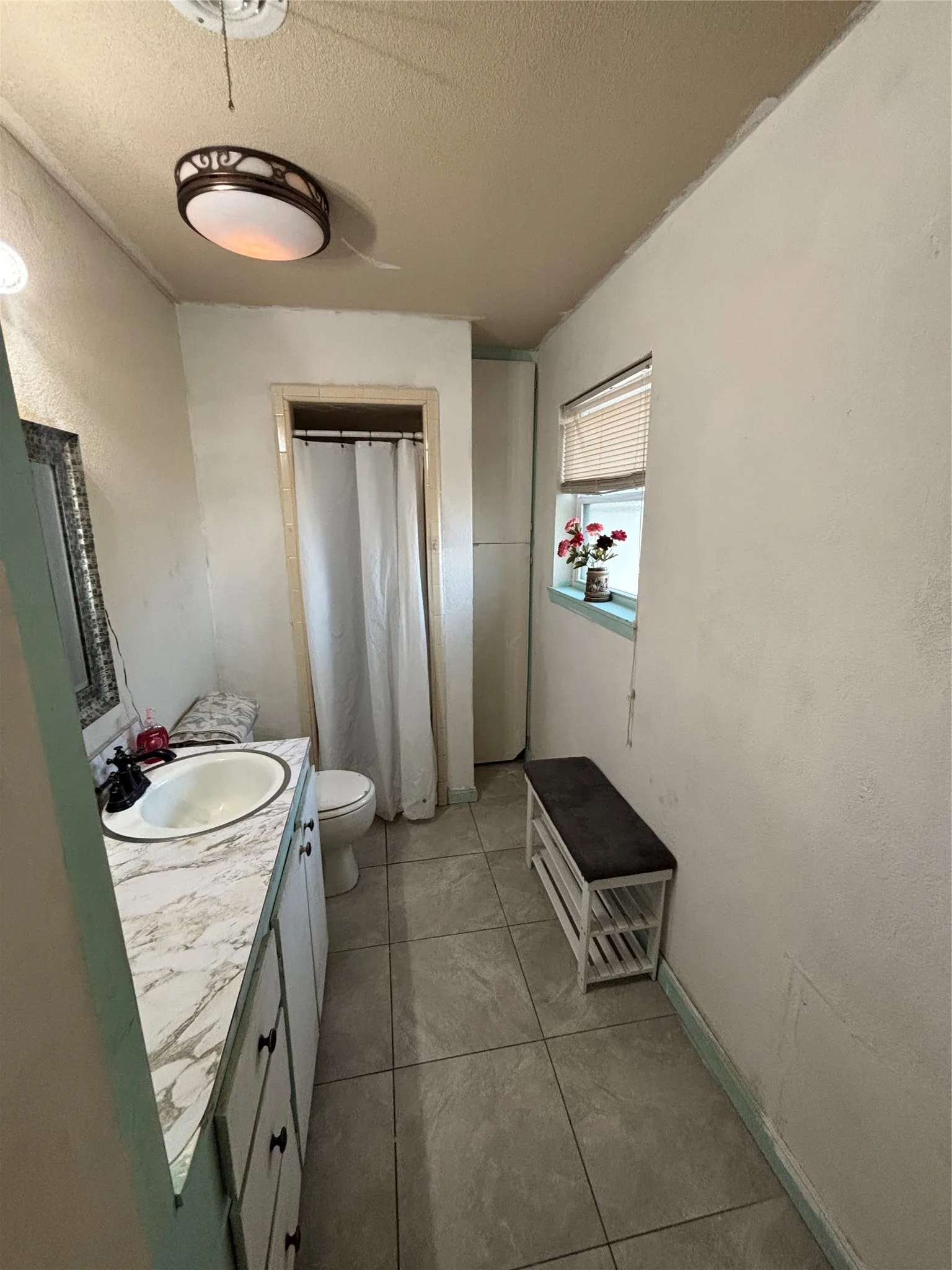 Single Family Residence For Sale in Tarrant County , 7420 Foster Drive, Lake Worth, Texas 76135, 3 Bedroom, 2 Bathroom, 2 Garage spaces, 1,854 Sqft, built in 1957, mls#21324379, Real Estate Agent in Lake Worth, Homes For Sale in Tarrant county, Homes For Sale in Lake Worth, Realtor in Lake Worth Texas, Real Estate Brokerage Independent Realty Texas, Luminita Cordes Realtor