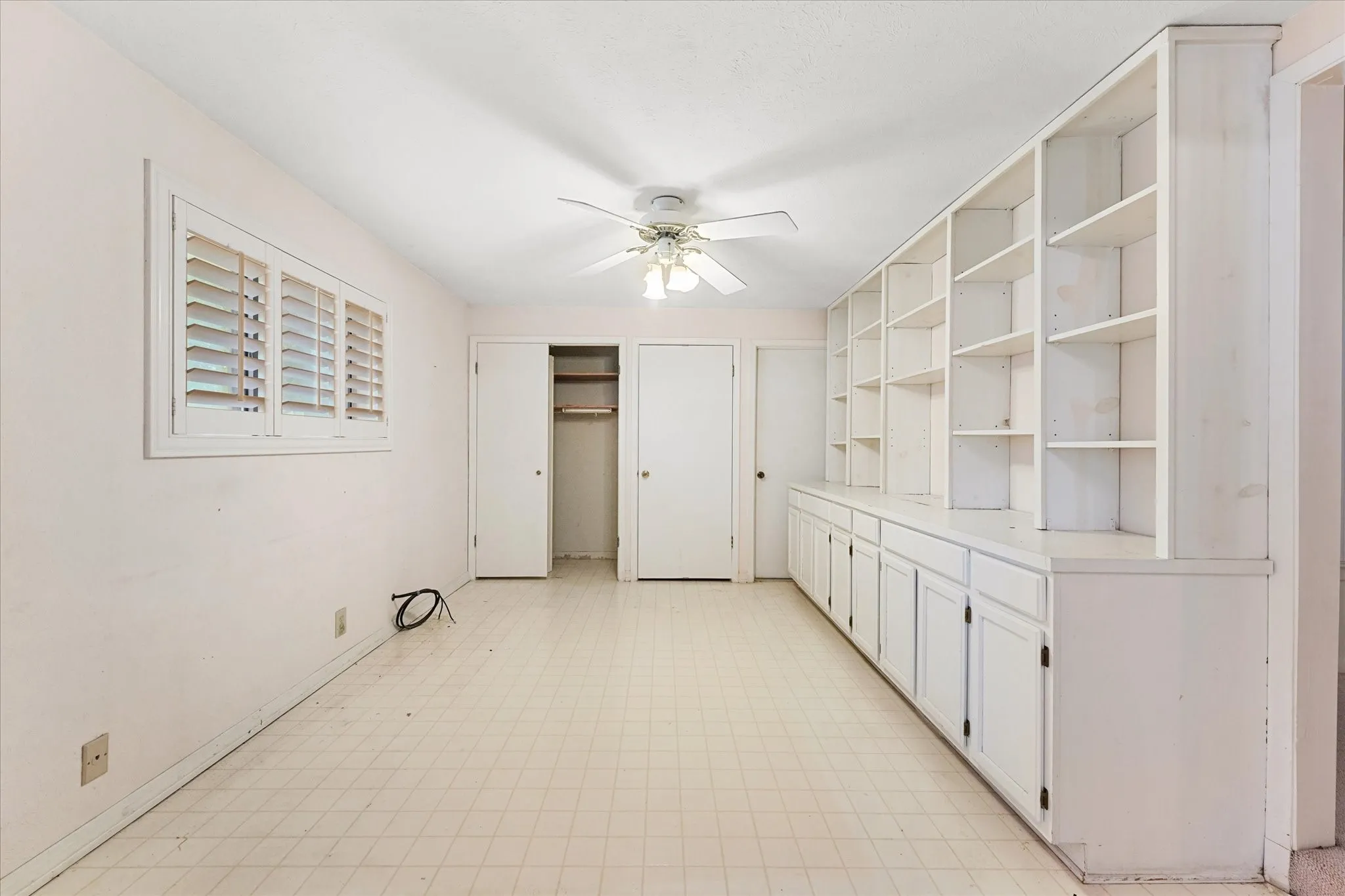 Single Family Residence For Sale in Dallas County , 849 Berkinshire Drive, Dallas, Texas 75218, 3 Bedroom, 2 Bathroom, Garage spaces, 1,426 Sqft, built in 1954, mls#21324382, Real Estate Agent in Dallas, Homes For Sale in Dallas county, Homes For Sale in Dallas, Realtor in Dallas Texas, Real Estate Brokerage Independent Realty Texas, Luminita Cordes Realtor
