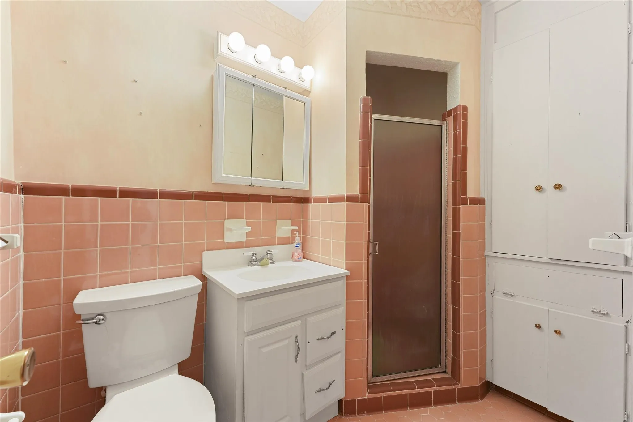 Single Family Residence For Sale in Dallas County , 849 Berkinshire Drive, Dallas, Texas 75218, 3 Bedroom, 2 Bathroom, Garage spaces, 1,426 Sqft, built in 1954, mls#21324382, Real Estate Agent in Dallas, Homes For Sale in Dallas county, Homes For Sale in Dallas, Realtor in Dallas Texas, Real Estate Brokerage Independent Realty Texas, Luminita Cordes Realtor