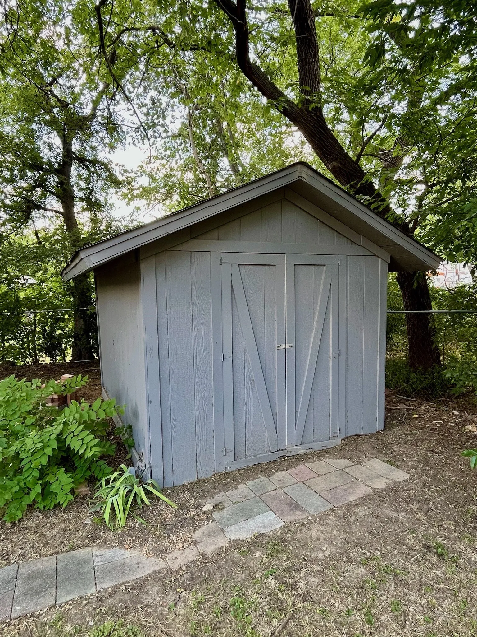 Single Family Residence For Sale in Tarrant County , 7412 Davenport Avenue, Fort Worth, Texas 76116, 2 Bedroom, 1 Bathroom, 1 Garage spaces, 897 Sqft, built in 1947, mls#21324495, Real Estate Agent in Fort Worth, Homes For Sale in Tarrant county, Homes For Sale in Fort Worth, Realtor in Fort Worth Texas, Real Estate Brokerage Independent Realty Texas, Luminita Cordes Realtor