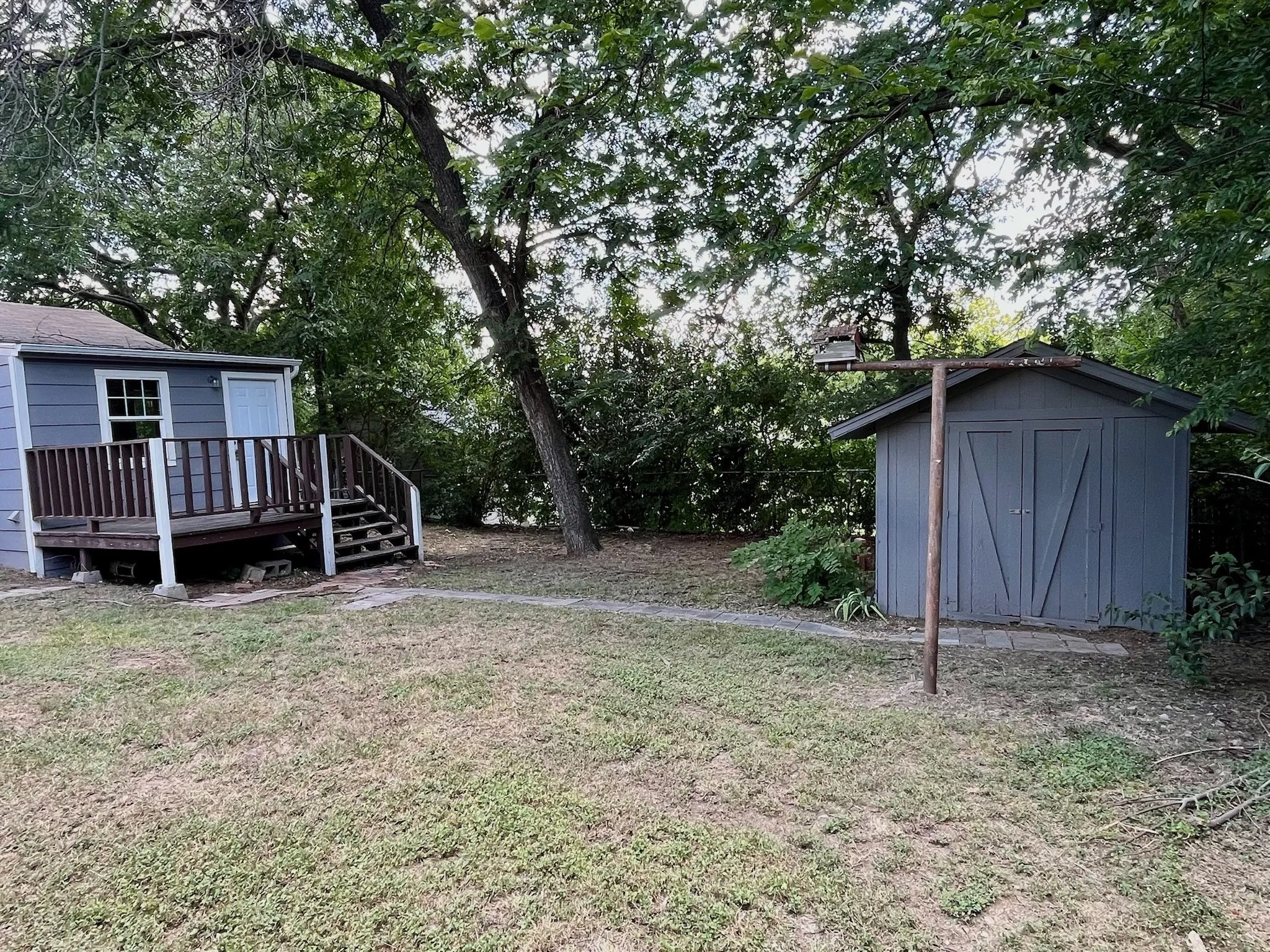 Single Family Residence For Sale in Tarrant County , 7412 Davenport Avenue, Fort Worth, Texas 76116, 2 Bedroom, 1 Bathroom, 1 Garage spaces, 897 Sqft, built in 1947, mls#21324495, Real Estate Agent in Fort Worth, Homes For Sale in Tarrant county, Homes For Sale in Fort Worth, Realtor in Fort Worth Texas, Real Estate Brokerage Independent Realty Texas, Luminita Cordes Realtor