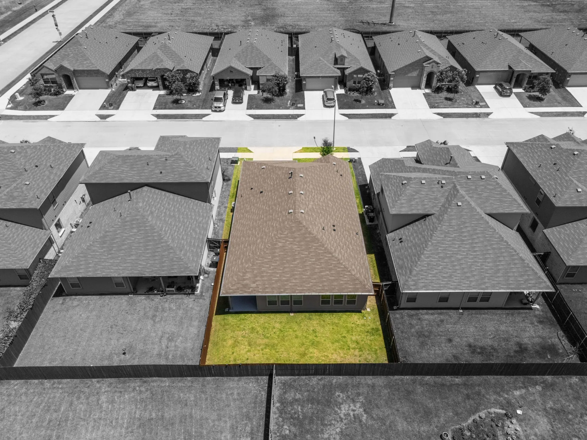 Single Family Residence For Sale in Denton County , 1012 Southwark Drive, Fort Worth, Texas 76247, 4 Bedroom, 2 Bathroom, 2 Garage spaces, 2,098 Sqft, built in 2023, mls#21318193, Real Estate Agent in Fort Worth, Homes For Sale in Denton county, Homes For Sale in Fort Worth, Realtor in Fort Worth Texas, Real Estate Brokerage Independent Realty Texas, Luminita Cordes Realtor