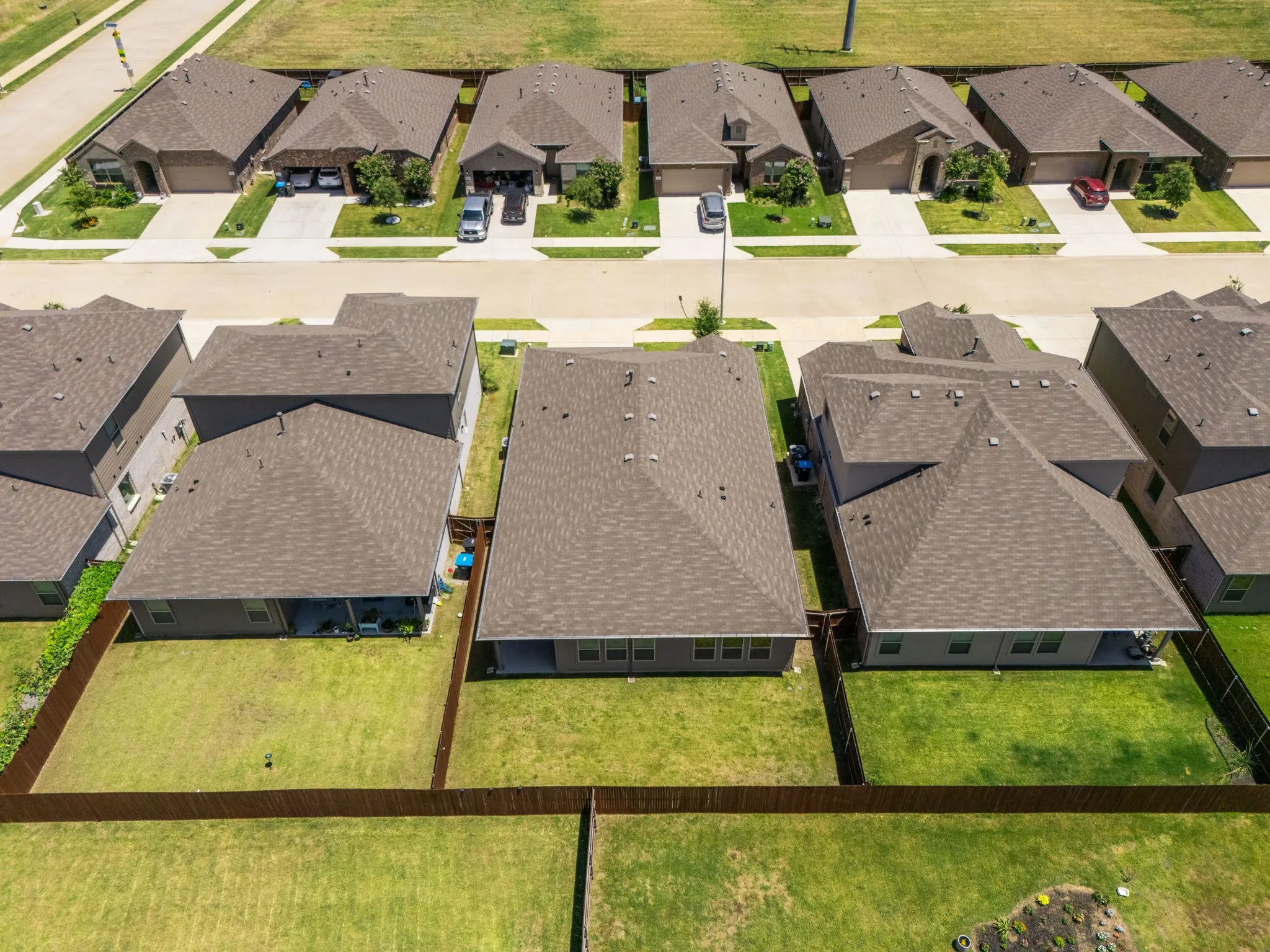 Single Family Residence For Sale in Denton County , 1012 Southwark Drive, Fort Worth, Texas 76247, 4 Bedroom, 2 Bathroom, 2 Garage spaces, 2,098 Sqft, built in 2023, mls#21318193, Real Estate Agent in Fort Worth, Homes For Sale in Denton county, Homes For Sale in Fort Worth, Realtor in Fort Worth Texas, Real Estate Brokerage Independent Realty Texas, Luminita Cordes Realtor