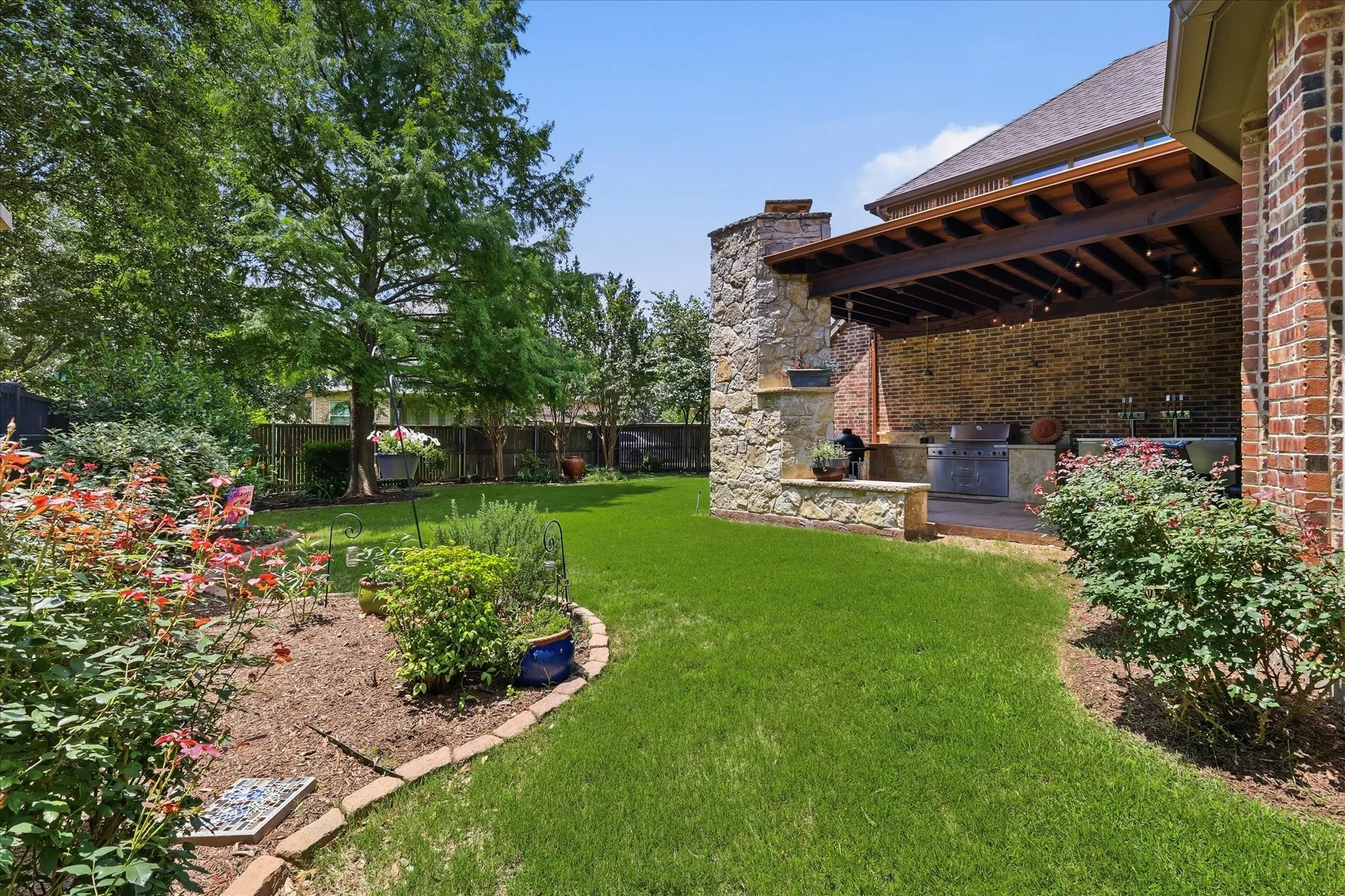 Single Family Residence For Sale in Collin County , 901 Foxworth Court, Allen, Texas 75013, 4 Bedroom, 4 Bathroom, 3 Garage spaces, 4,077 Sqft, built in 2006, mls#21324119, Real Estate Agent in Allen, Homes For Sale in Collin county, Homes For Sale in Allen, Realtor in Allen Texas, Real Estate Brokerage Independent Realty Texas, Luminita Cordes Realtor