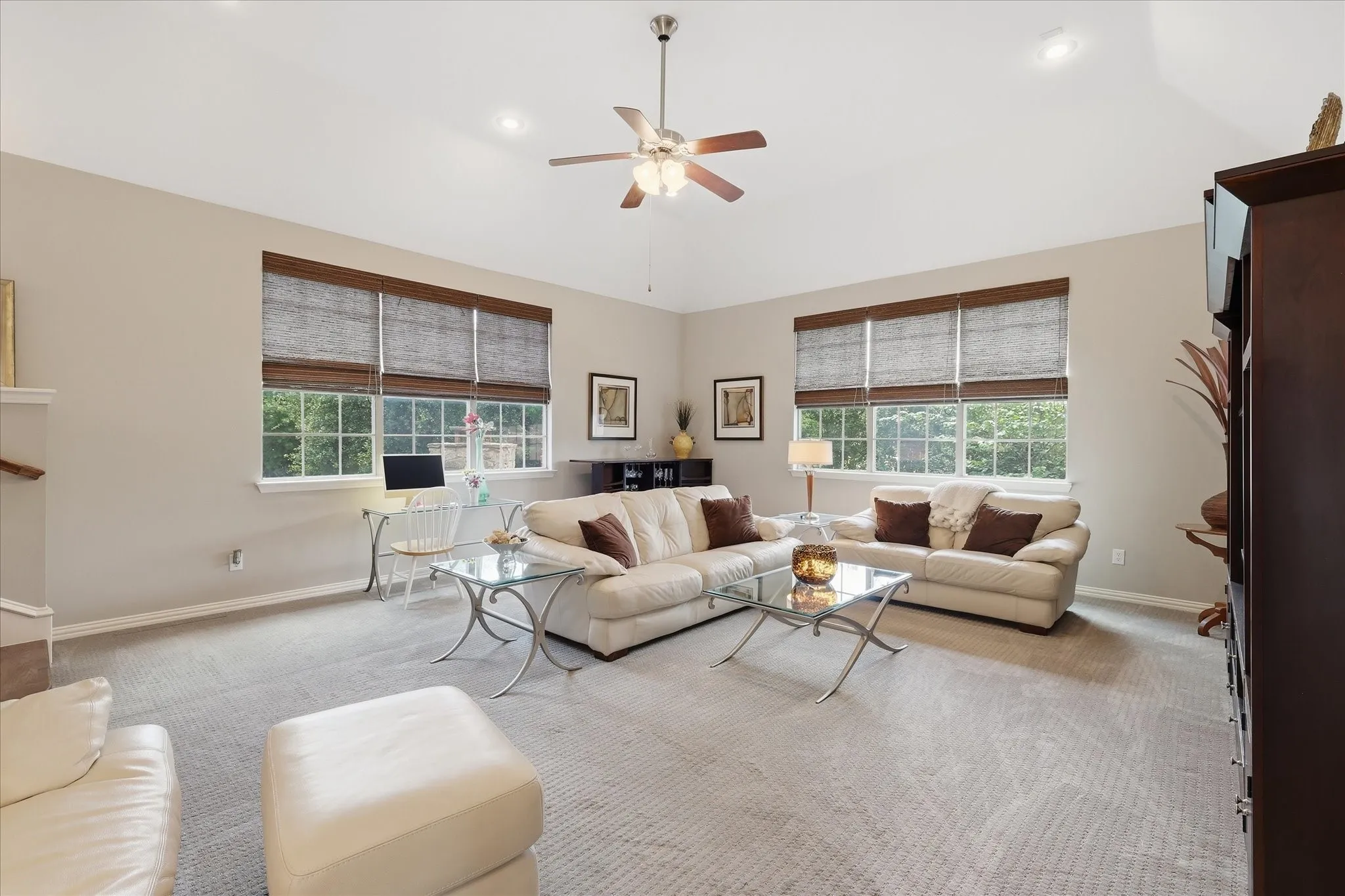 Single Family Residence For Sale in Collin County , 901 Foxworth Court, Allen, Texas 75013, 4 Bedroom, 4 Bathroom, 3 Garage spaces, 4,077 Sqft, built in 2006, mls#21324119, Real Estate Agent in Allen, Homes For Sale in Collin county, Homes For Sale in Allen, Realtor in Allen Texas, Real Estate Brokerage Independent Realty Texas, Luminita Cordes Realtor