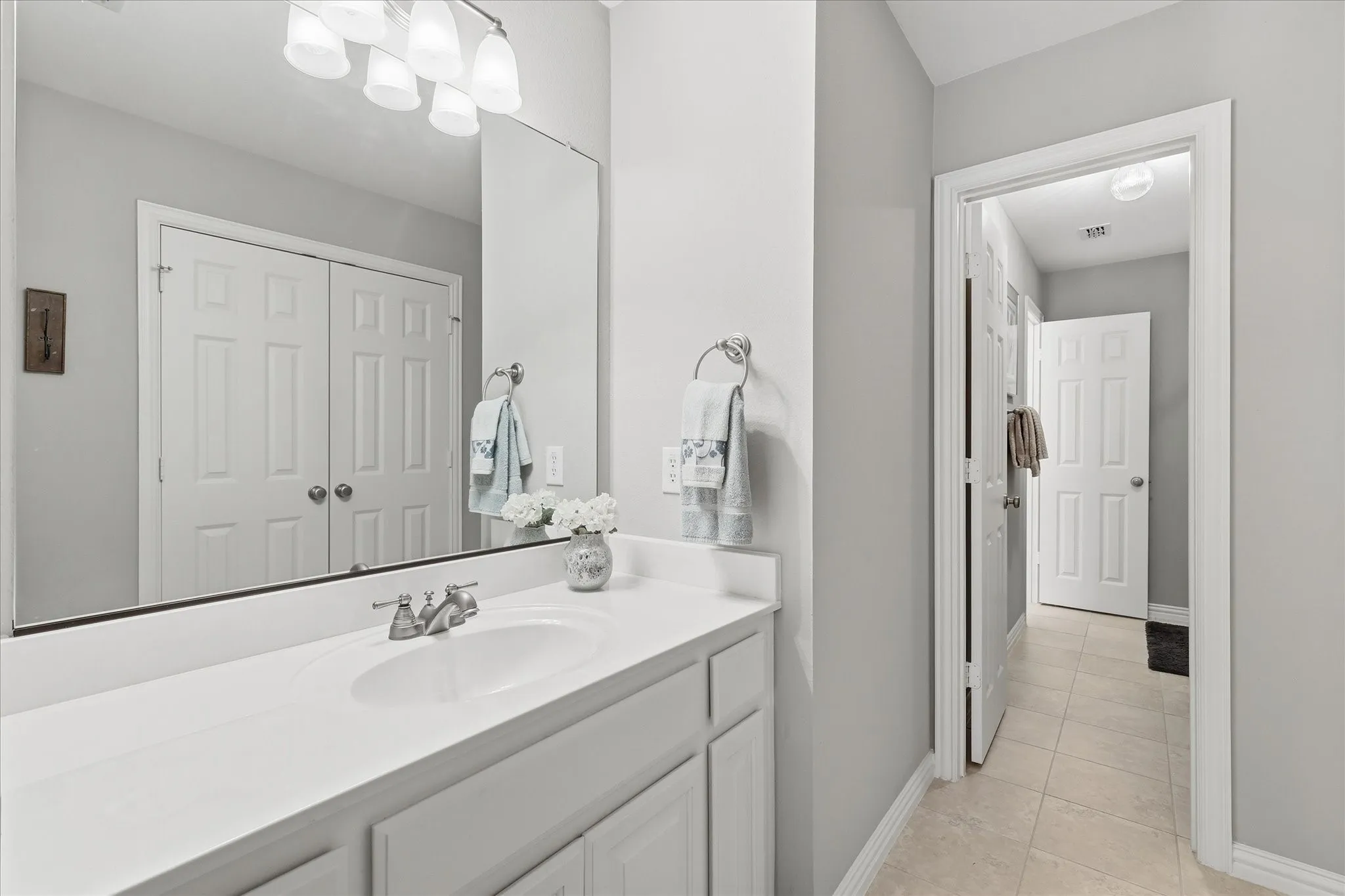 Single Family Residence For Sale in Collin County , 901 Foxworth Court, Allen, Texas 75013, 4 Bedroom, 4 Bathroom, 3 Garage spaces, 4,077 Sqft, built in 2006, mls#21324119, Real Estate Agent in Allen, Homes For Sale in Collin county, Homes For Sale in Allen, Realtor in Allen Texas, Real Estate Brokerage Independent Realty Texas, Luminita Cordes Realtor