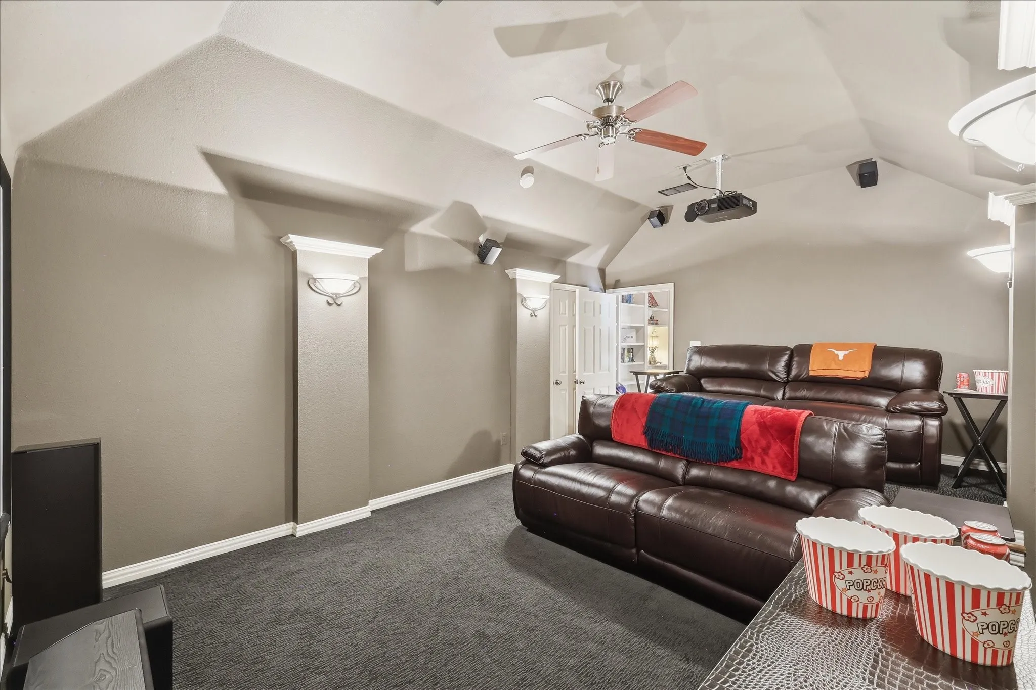 Single Family Residence For Sale in Collin County , 901 Foxworth Court, Allen, Texas 75013, 4 Bedroom, 4 Bathroom, 3 Garage spaces, 4,077 Sqft, built in 2006, mls#21324119, Real Estate Agent in Allen, Homes For Sale in Collin county, Homes For Sale in Allen, Realtor in Allen Texas, Real Estate Brokerage Independent Realty Texas, Luminita Cordes Realtor