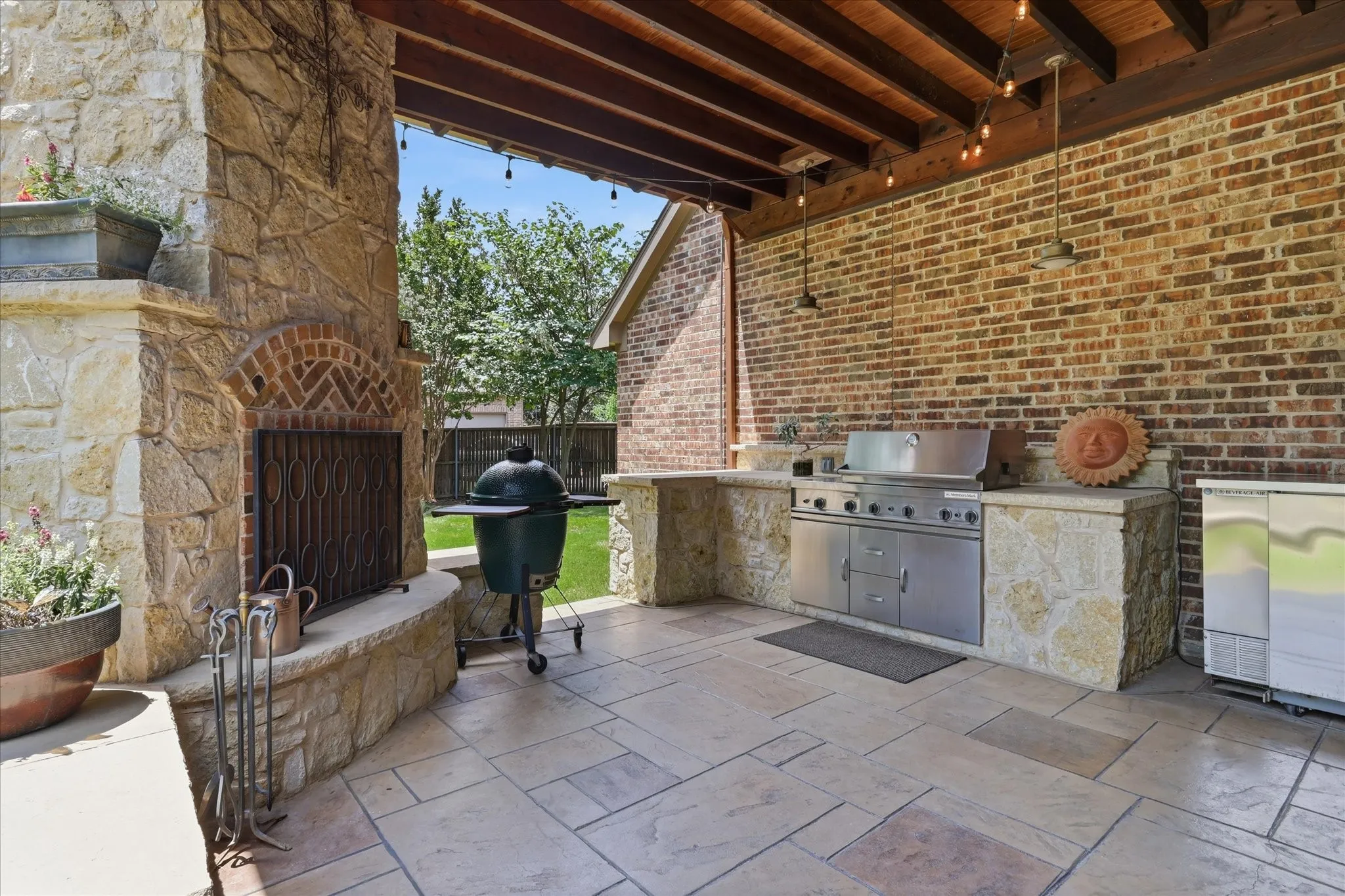 Single Family Residence For Sale in Collin County , 901 Foxworth Court, Allen, Texas 75013, 4 Bedroom, 4 Bathroom, 3 Garage spaces, 4,077 Sqft, built in 2006, mls#21324119, Real Estate Agent in Allen, Homes For Sale in Collin county, Homes For Sale in Allen, Realtor in Allen Texas, Real Estate Brokerage Independent Realty Texas, Luminita Cordes Realtor