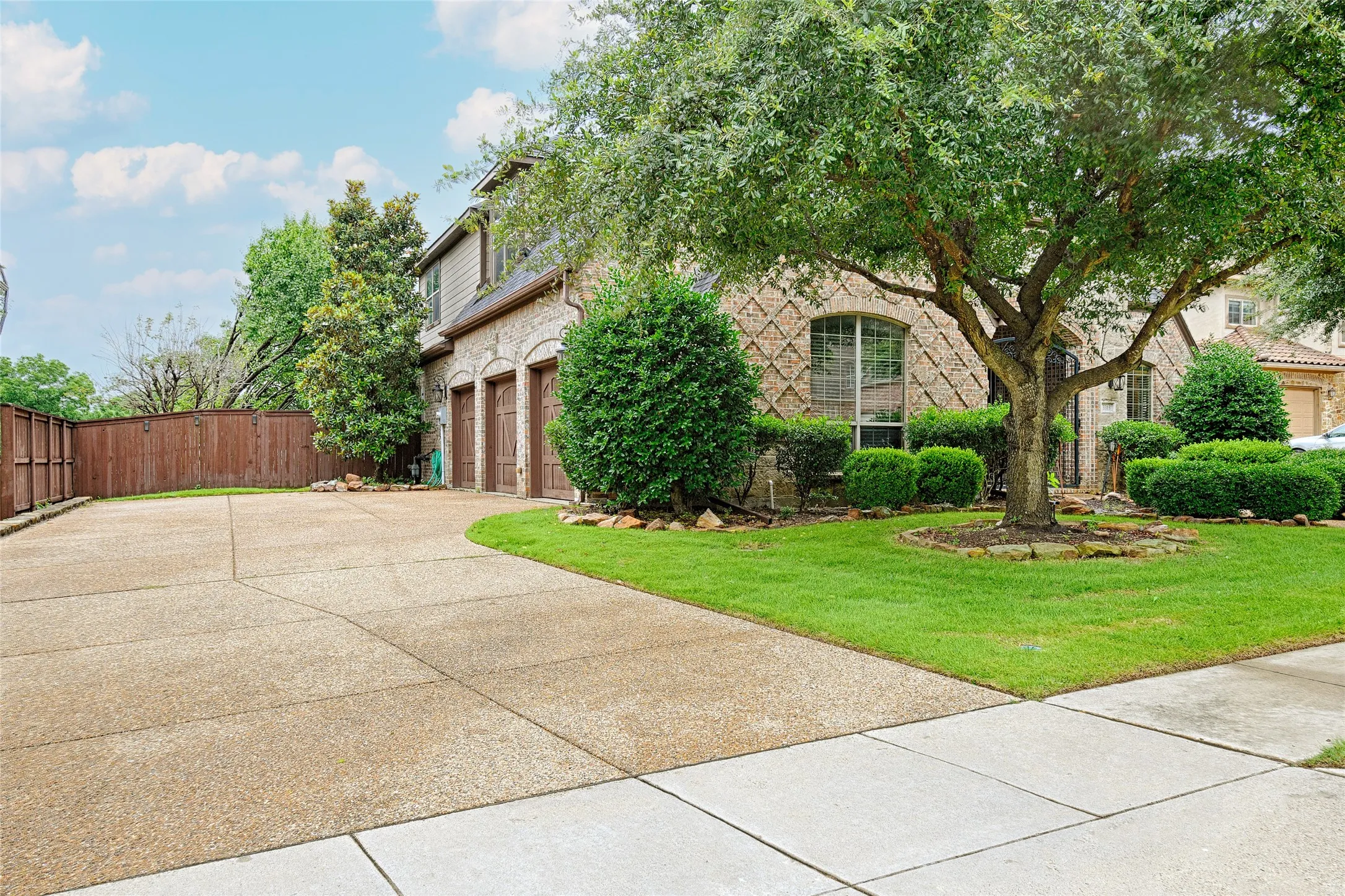 Single Family Residence For Sale in Collin County , 3313 Timber Glen Lane, Mc Kinney, Texas 75072, 4 Bedroom, 4 Bathroom, 3 Garage spaces, 4,740 Sqft, built in 2010, mls#21323401, Real Estate Agent in Mc Kinney, Homes For Sale in Collin county, Homes For Sale in Mc Kinney, Realtor in Mc Kinney Texas, Real Estate Brokerage Independent Realty Texas, Luminita Cordes Realtor