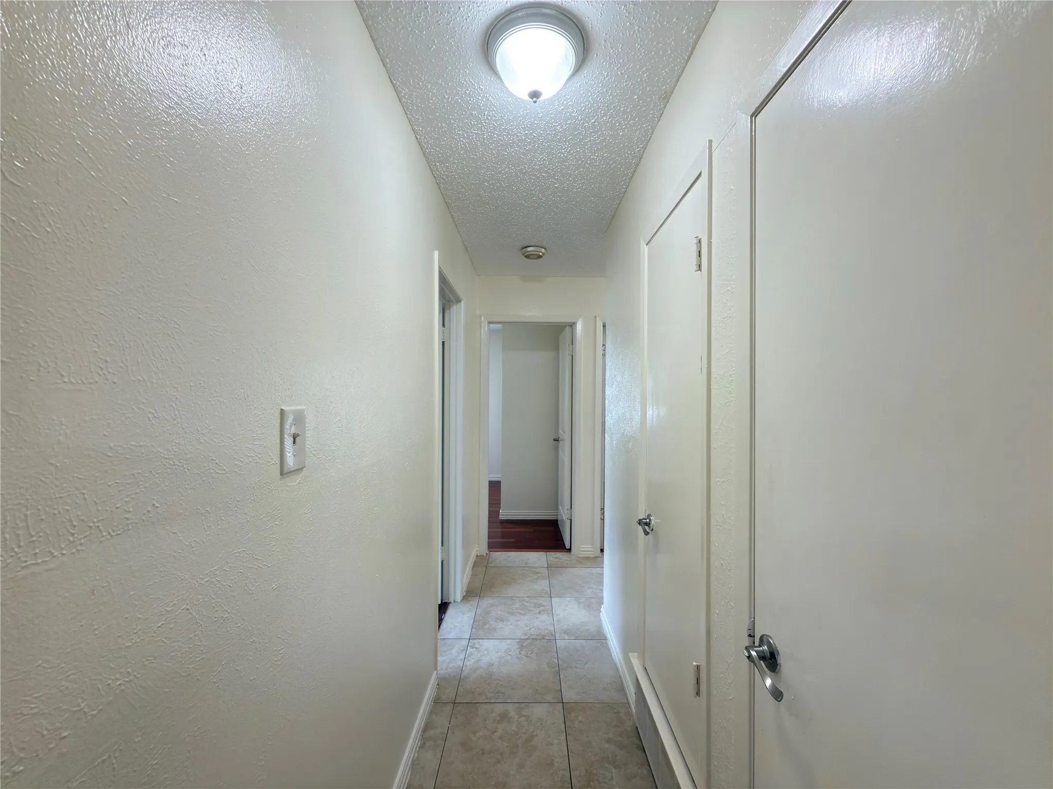 Single Family Residence For Sale in Dallas County , 5218 Barcelona Drive, Garland, Texas 75043, 4 Bedroom, 2 Bathroom, 2 Garage spaces, 2,076 Sqft, built in 1974, mls#21324474, Real Estate Agent in Garland, Homes For Sale in Dallas county, Homes For Sale in Garland, Realtor in Garland Texas, Real Estate Brokerage Independent Realty Texas, Luminita Cordes Realtor