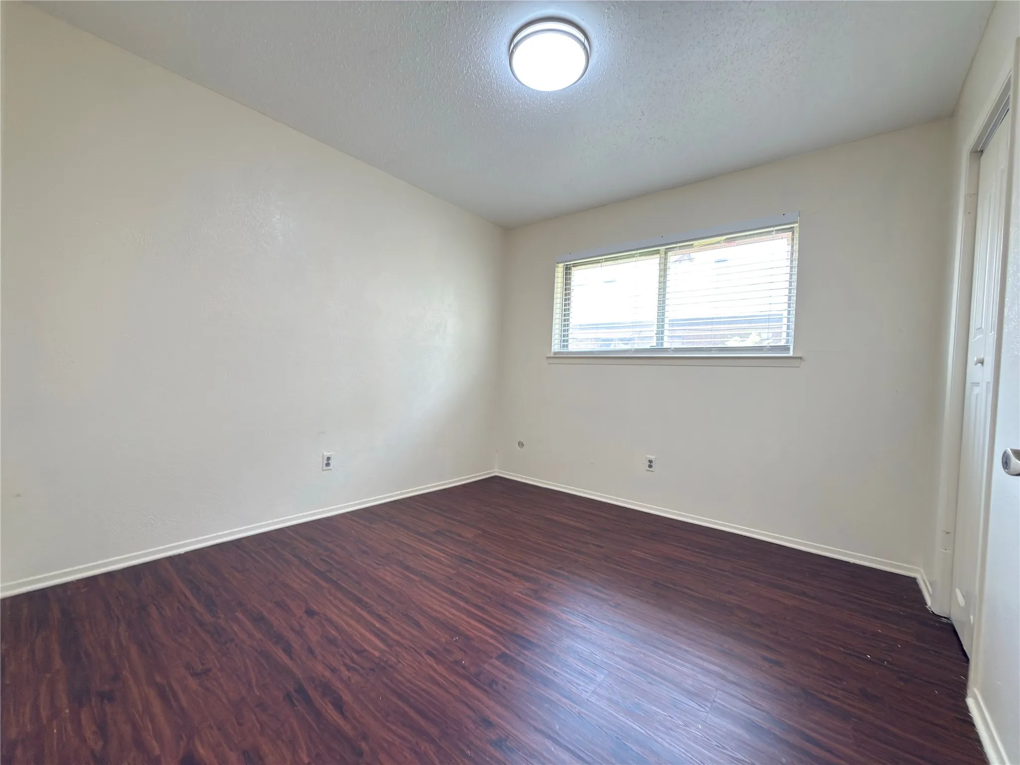 Single Family Residence For Sale in Dallas County , 5218 Barcelona Drive, Garland, Texas 75043, 4 Bedroom, 2 Bathroom, 2 Garage spaces, 2,076 Sqft, built in 1974, mls#21324474, Real Estate Agent in Garland, Homes For Sale in Dallas county, Homes For Sale in Garland, Realtor in Garland Texas, Real Estate Brokerage Independent Realty Texas, Luminita Cordes Realtor