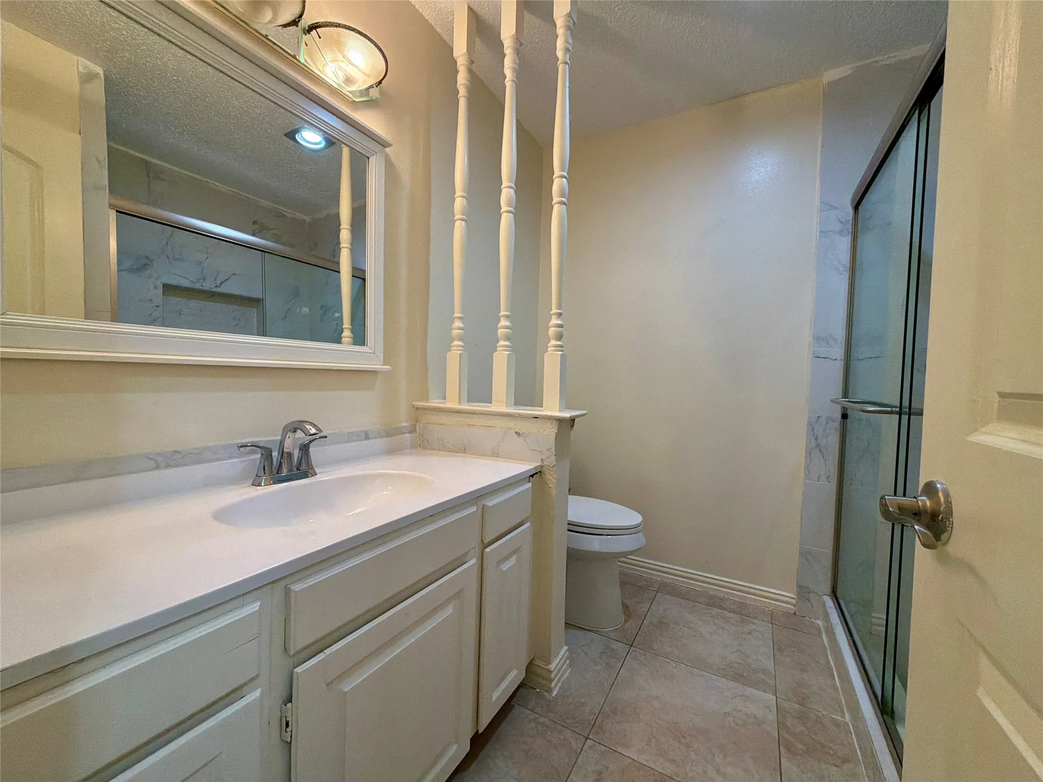 Single Family Residence For Sale in Dallas County , 5218 Barcelona Drive, Garland, Texas 75043, 4 Bedroom, 2 Bathroom, 2 Garage spaces, 2,076 Sqft, built in 1974, mls#21324474, Real Estate Agent in Garland, Homes For Sale in Dallas county, Homes For Sale in Garland, Realtor in Garland Texas, Real Estate Brokerage Independent Realty Texas, Luminita Cordes Realtor