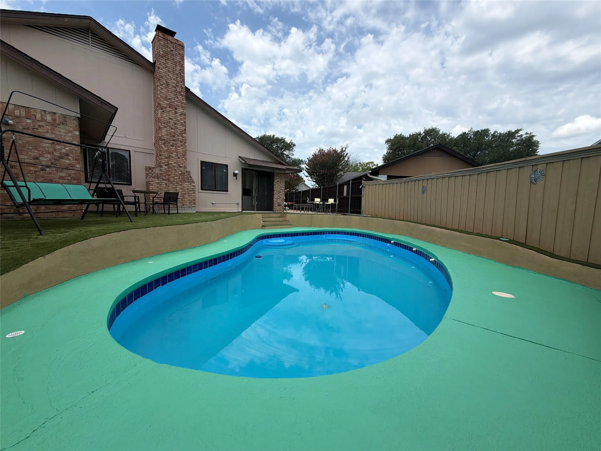 Single Family Residence For Sale in Dallas County , 5218 Barcelona Drive, Garland, Texas 75043, 4 Bedroom, 2 Bathroom, 2 Garage spaces, 2,076 Sqft, built in 1974, mls#21324474, Real Estate Agent in Garland, Homes For Sale in Dallas county, Homes For Sale in Garland, Realtor in Garland Texas, Real Estate Brokerage Independent Realty Texas, Luminita Cordes Realtor