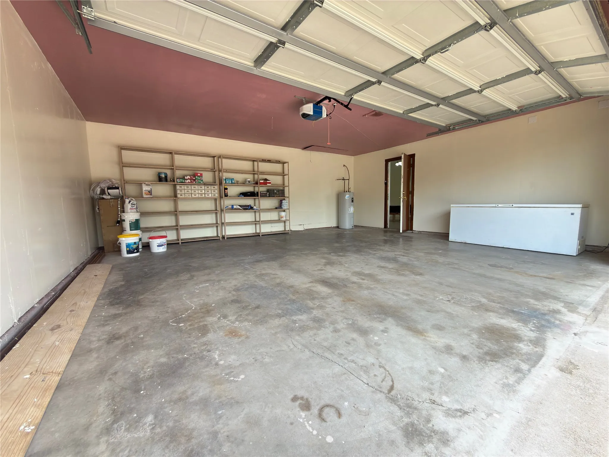 Single Family Residence For Sale in Dallas County , 5218 Barcelona Drive, Garland, Texas 75043, 4 Bedroom, 2 Bathroom, 2 Garage spaces, 2,076 Sqft, built in 1974, mls#21324474, Real Estate Agent in Garland, Homes For Sale in Dallas county, Homes For Sale in Garland, Realtor in Garland Texas, Real Estate Brokerage Independent Realty Texas, Luminita Cordes Realtor